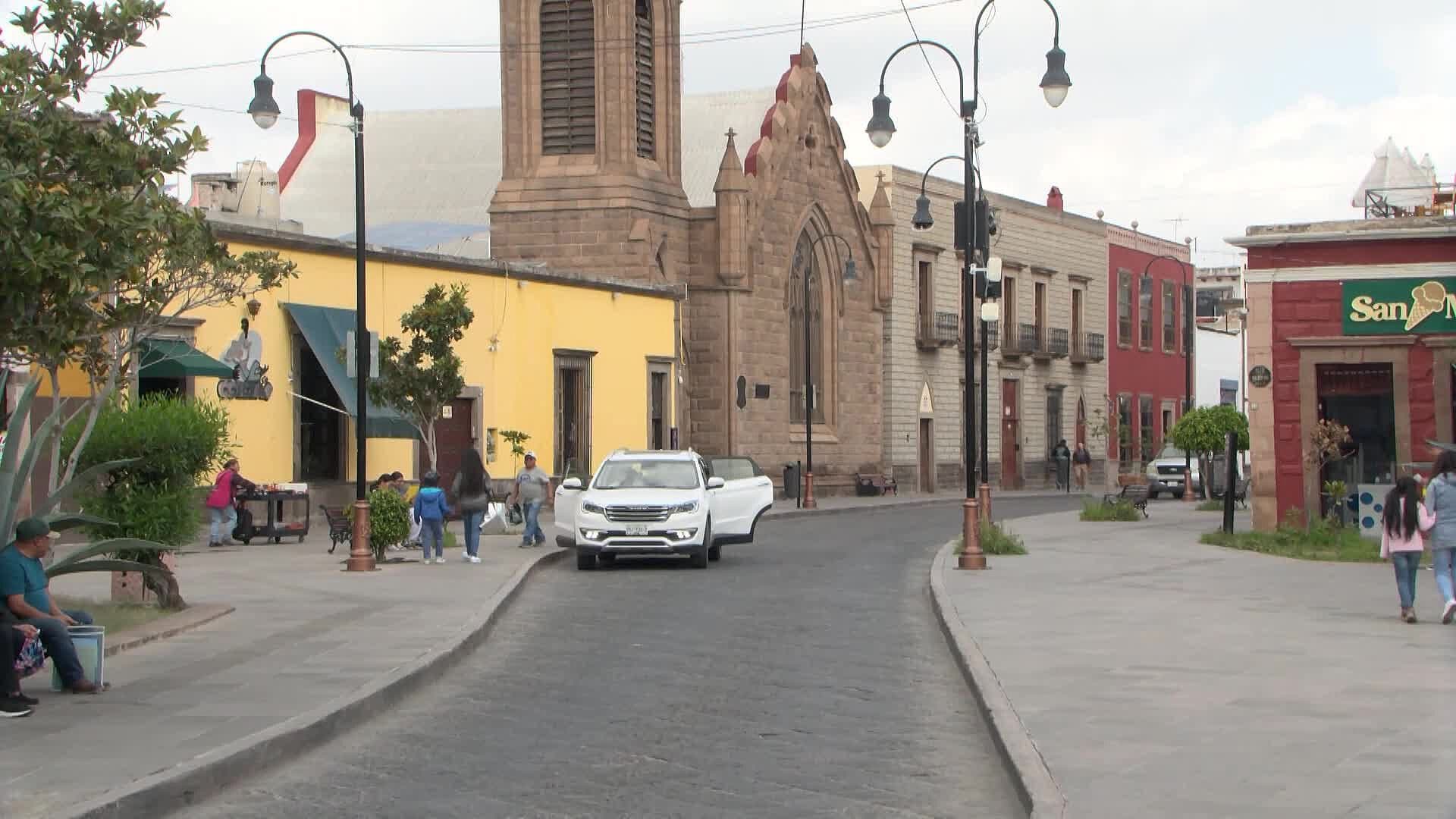 Continúa Disputa por Nuevas Luminarias en el Centro Histórico de SLP
