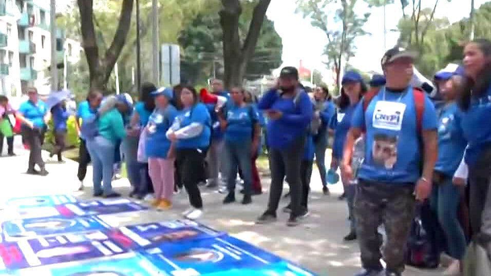 Integrantes del Colectivo 'No Más Presos Inocentes' Marcha Hacia la FEMDO en CDMX
