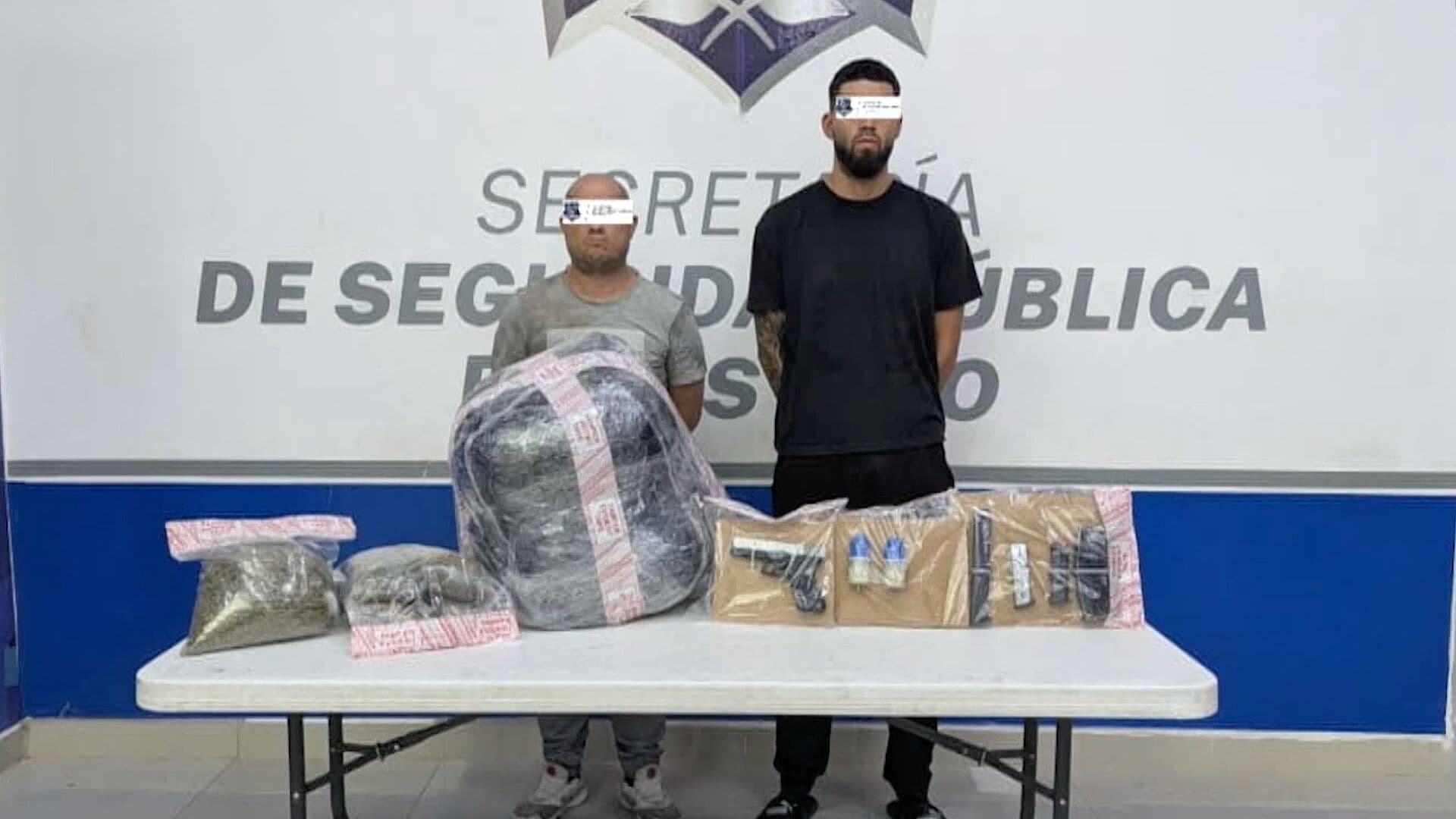 Capturan a Dos Hombres en Posesión de Granadas en Ciudad Juárez