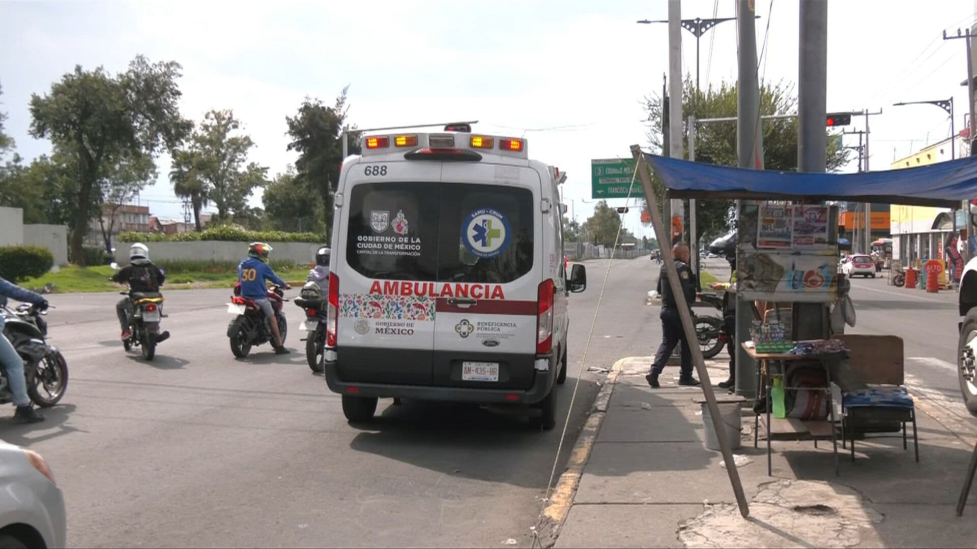 Motociclista Lesionado tras Derrapar en la Calzada Ignacio Zaragoza
