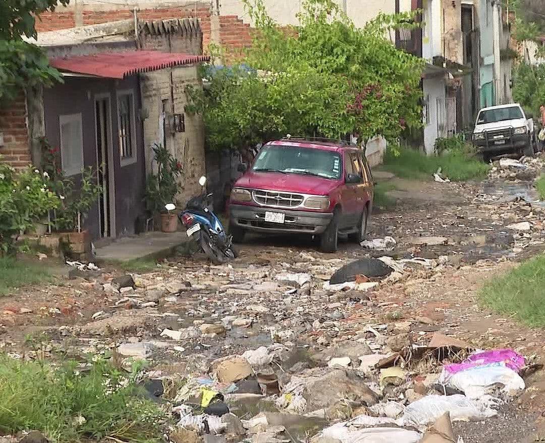 Reportan Brotes de Aguas Negras en la Colonia El Jazmín, en Tonalá