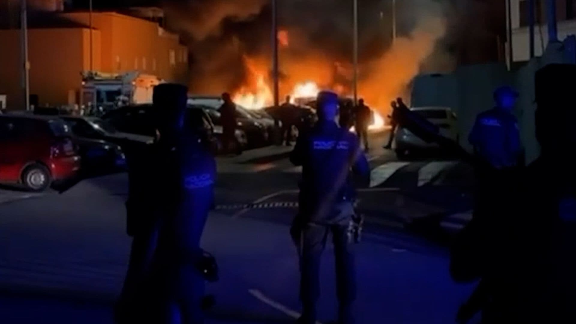Prenden Fuego a Autos en Ceuta