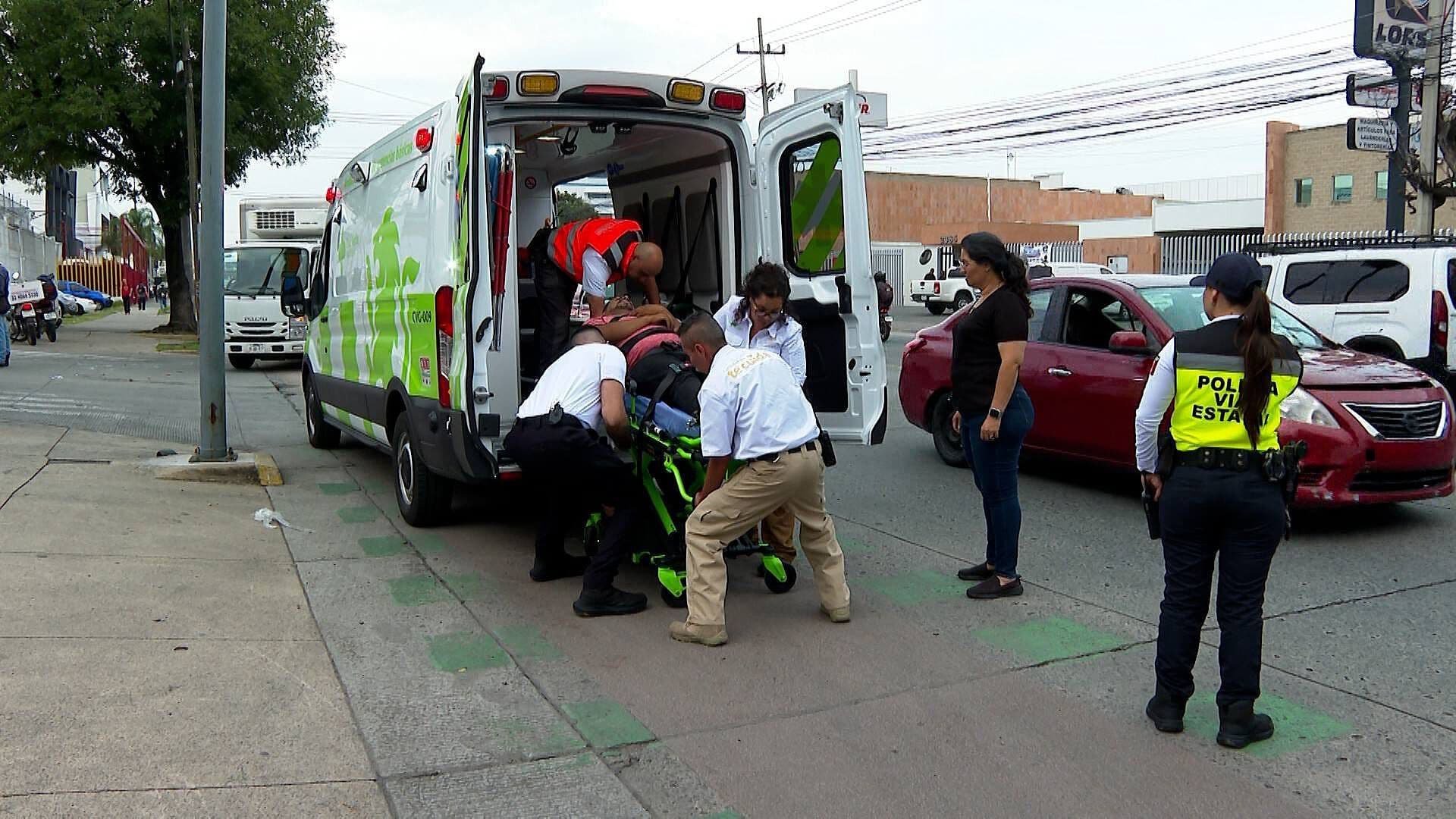 Conductor Atropella a Motociclista Repartidor en Guadalajara