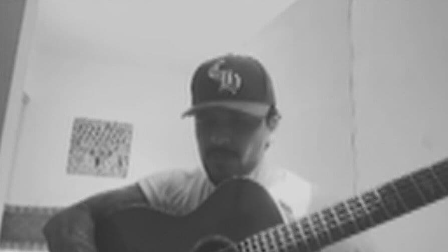 Christian Nodal Comparte un Adelanto de su Nueva Canción; Especulan que es para Ángela Aguilar