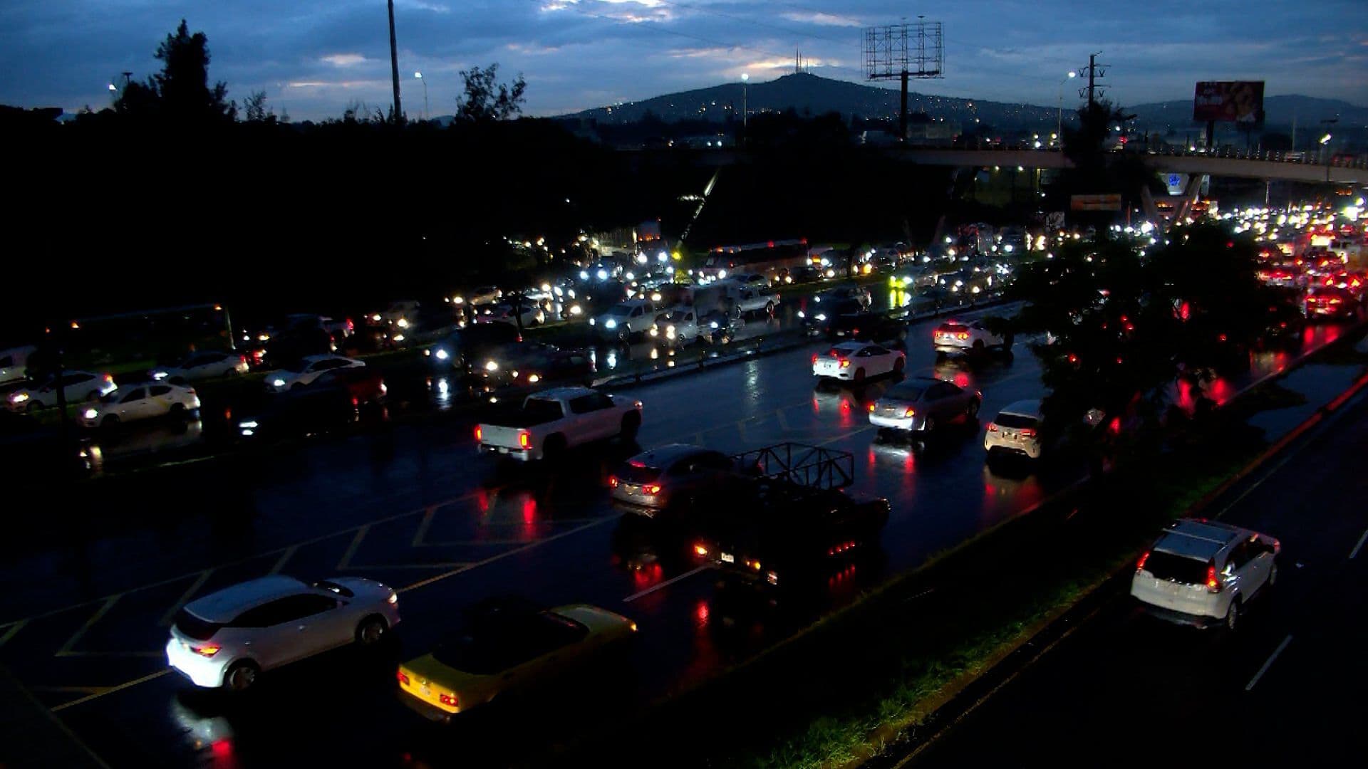 Lluvia Deja Calles Inundadas en Tlaquepaque y Tonalá