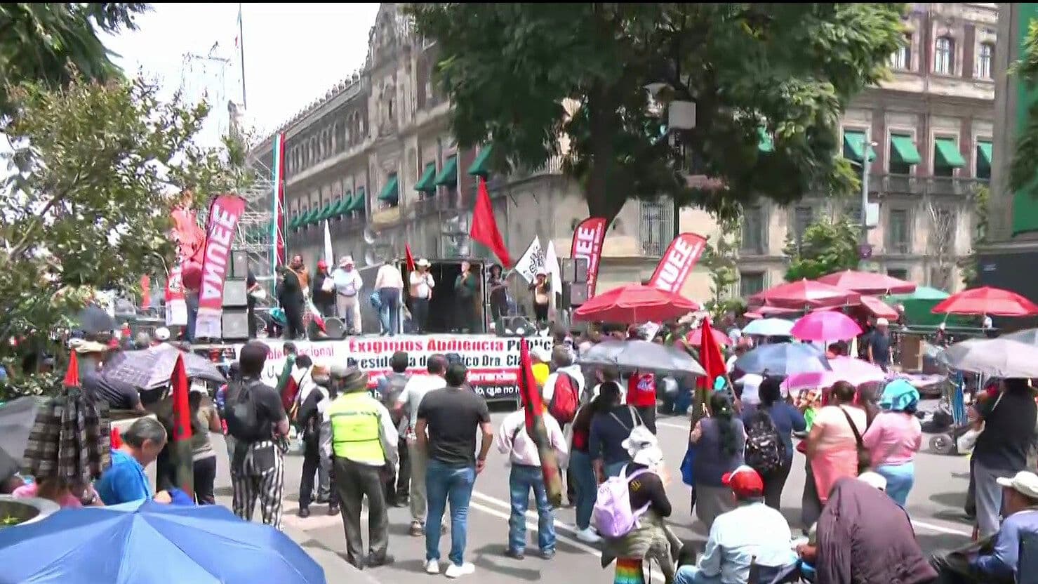 Manifestantes Instalan Plantón Junto a Palacio Nacional; Permanecerán Hasta Tener Respuesta