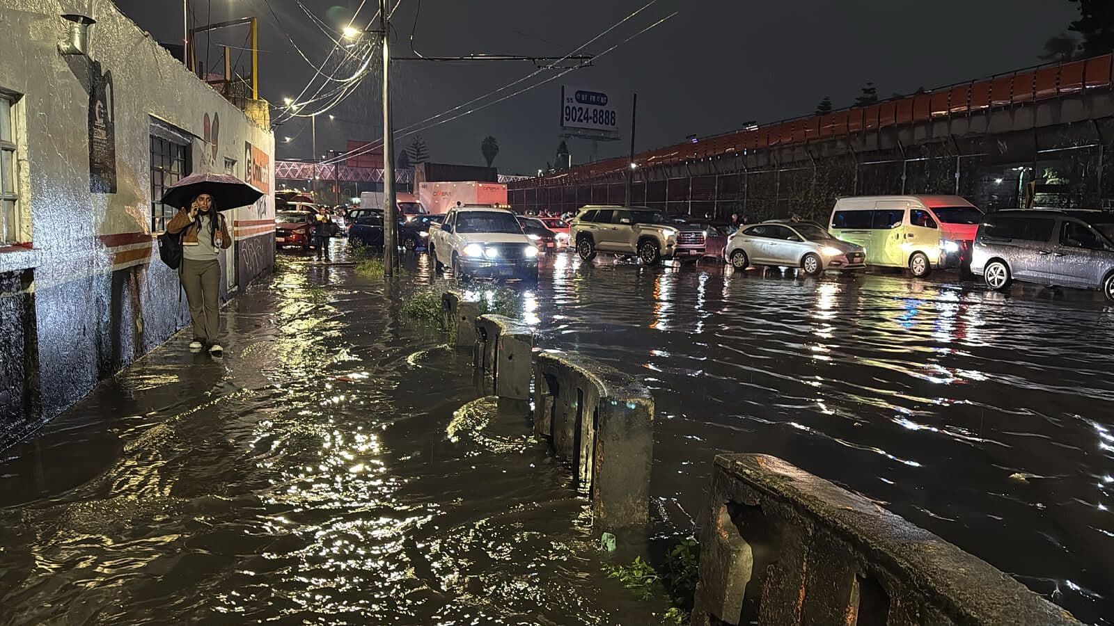 Inundación Colapsa el Circuito Interior en la Zona de Oceanía