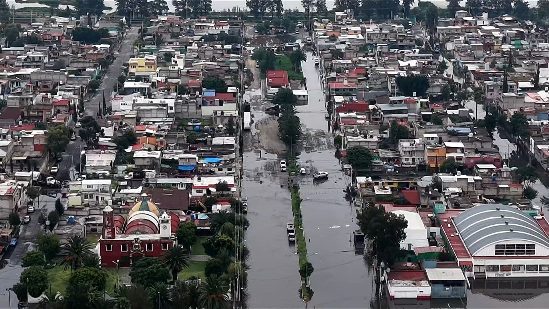 ‘Teníamos el Agua Encima’: Vecinos Afectados por Inundaciones en Tláhuac, CDMX