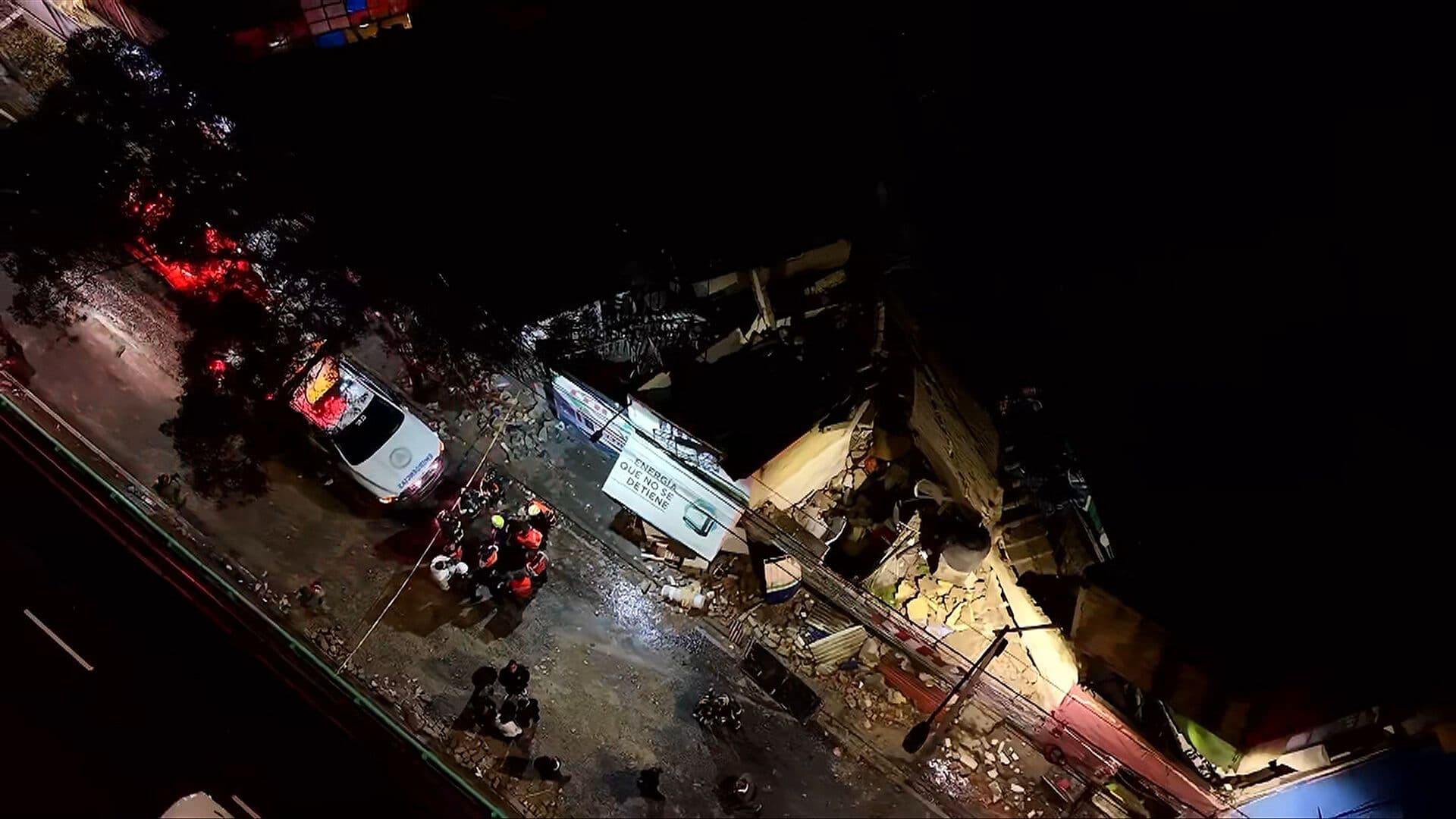 Desde el Aire: Explosión en Taquería de Álvaro Obregón; Vecinos Narran los Hechos