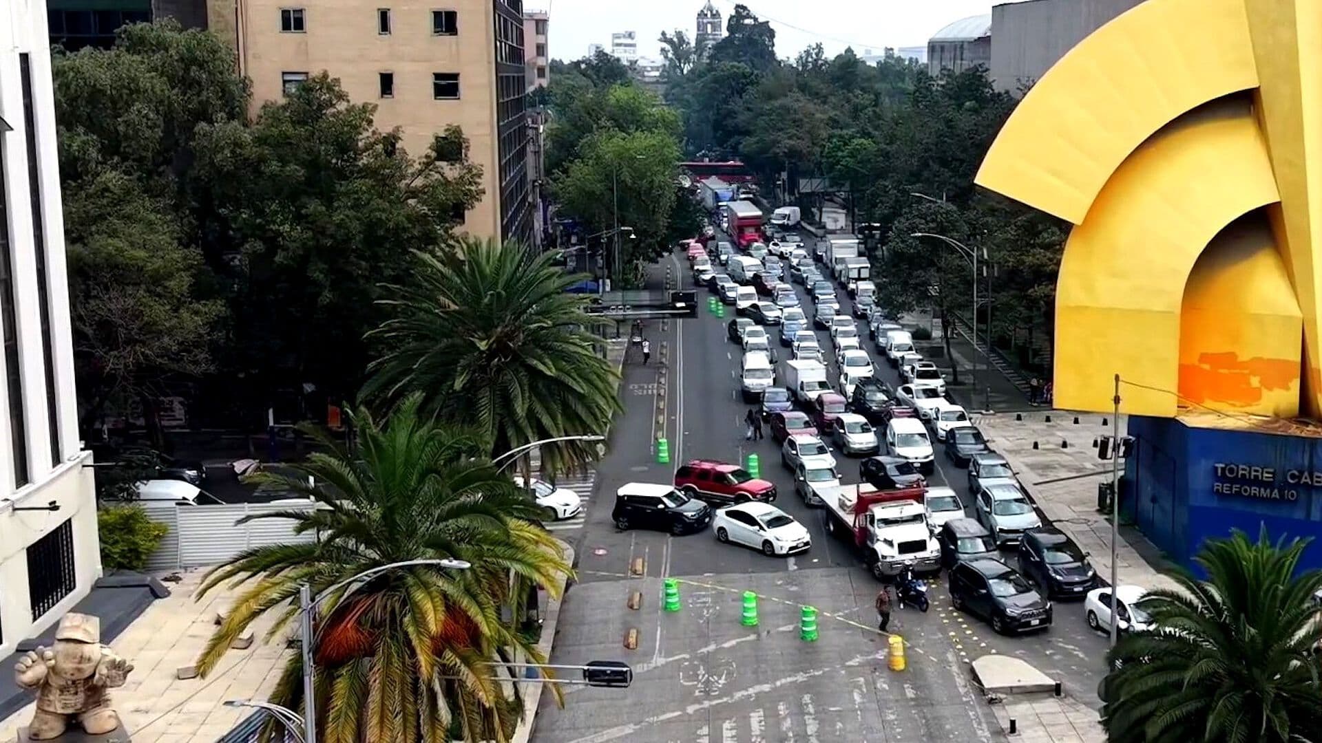 Mujeres Trans Bloquean Reforma y Bucareli para Exigir Ley que Garantice sus Derechos