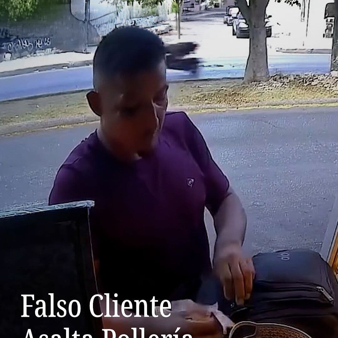 Falso Cliente Asalta Pollería