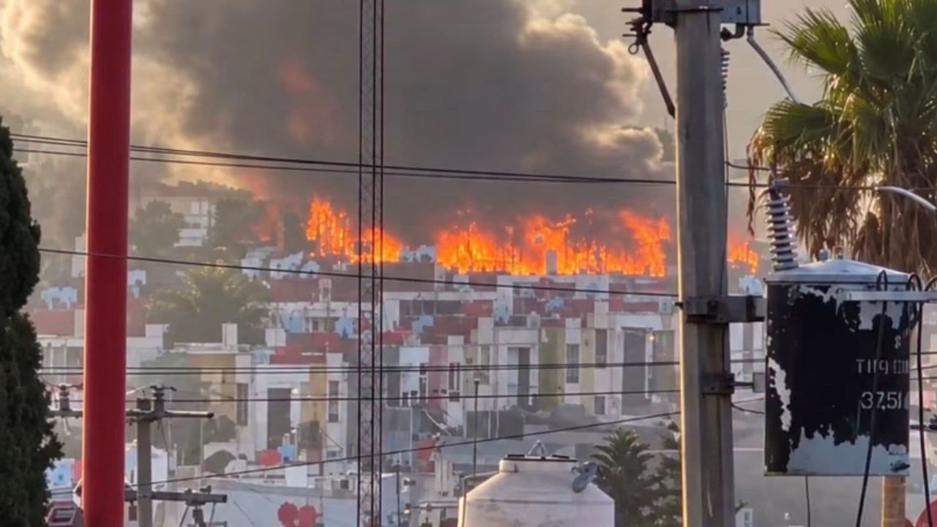 Incendio Calcina Cinco Viviendas en Asentamiento Irregular de Tijuana