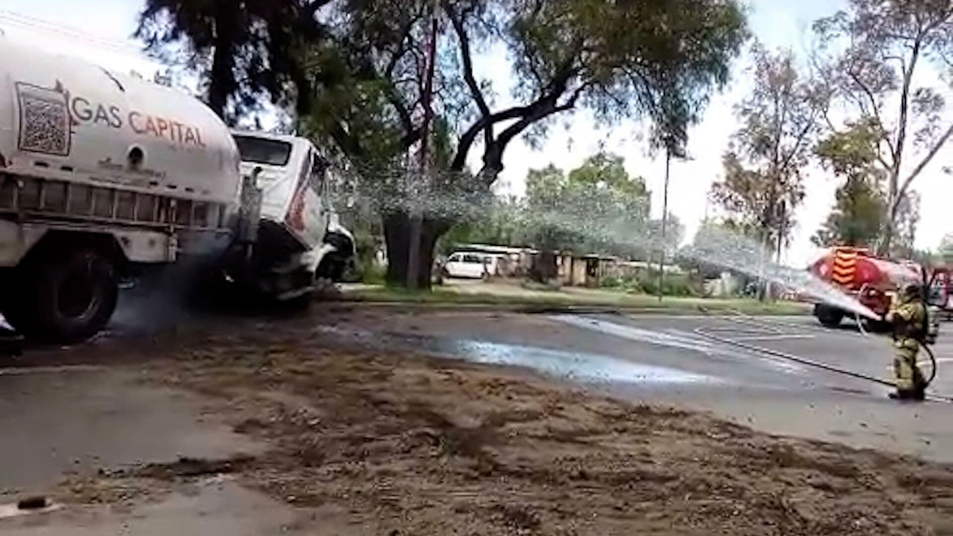 Pipa de Gas Choca en la México-Texcoco