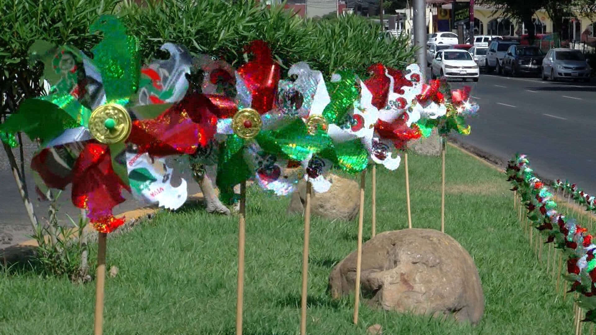 Comerciantes Reportan Bajas Ventas de Artículos Patrios en las Calles de Tijuana