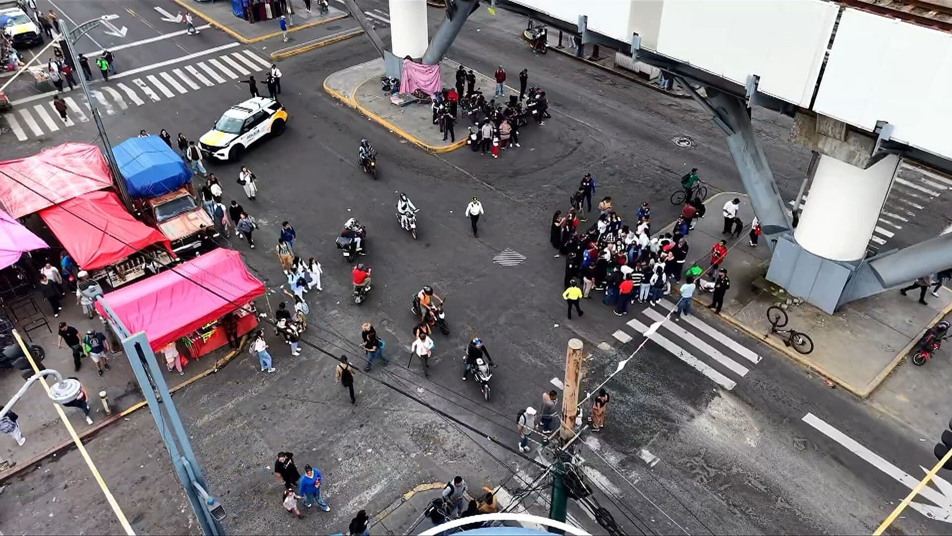 Suman Cinco Horas de Bloqueo en Avenida Tláhuac, Alcaldía Iztapalapa
