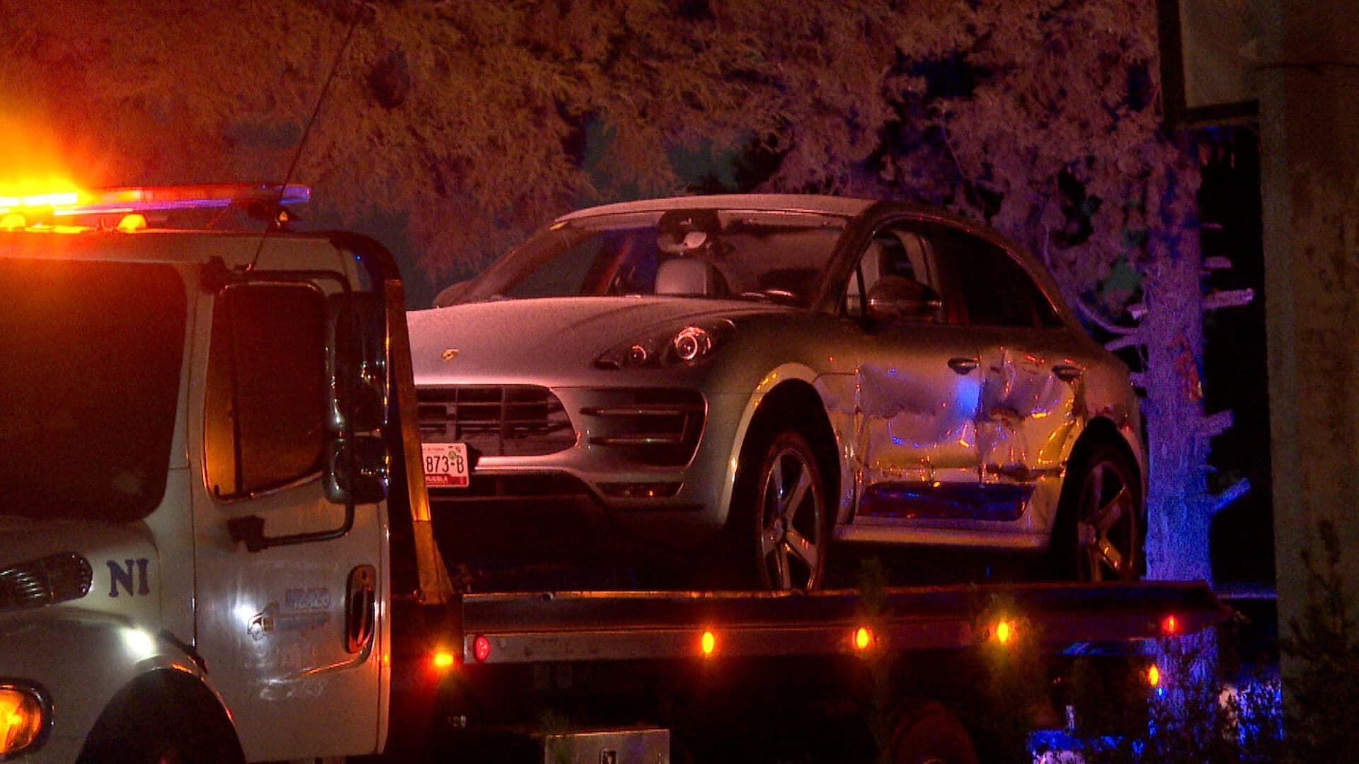 Accidente Autopista México Puebla Coronango Tráiler Automóvil Deportivo Porsche