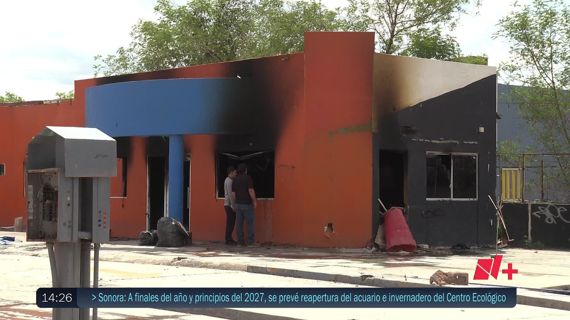 Incendio Afecta Antiguo Car Wash Abandonado en Bulevar Solidaridad de Hermosillo