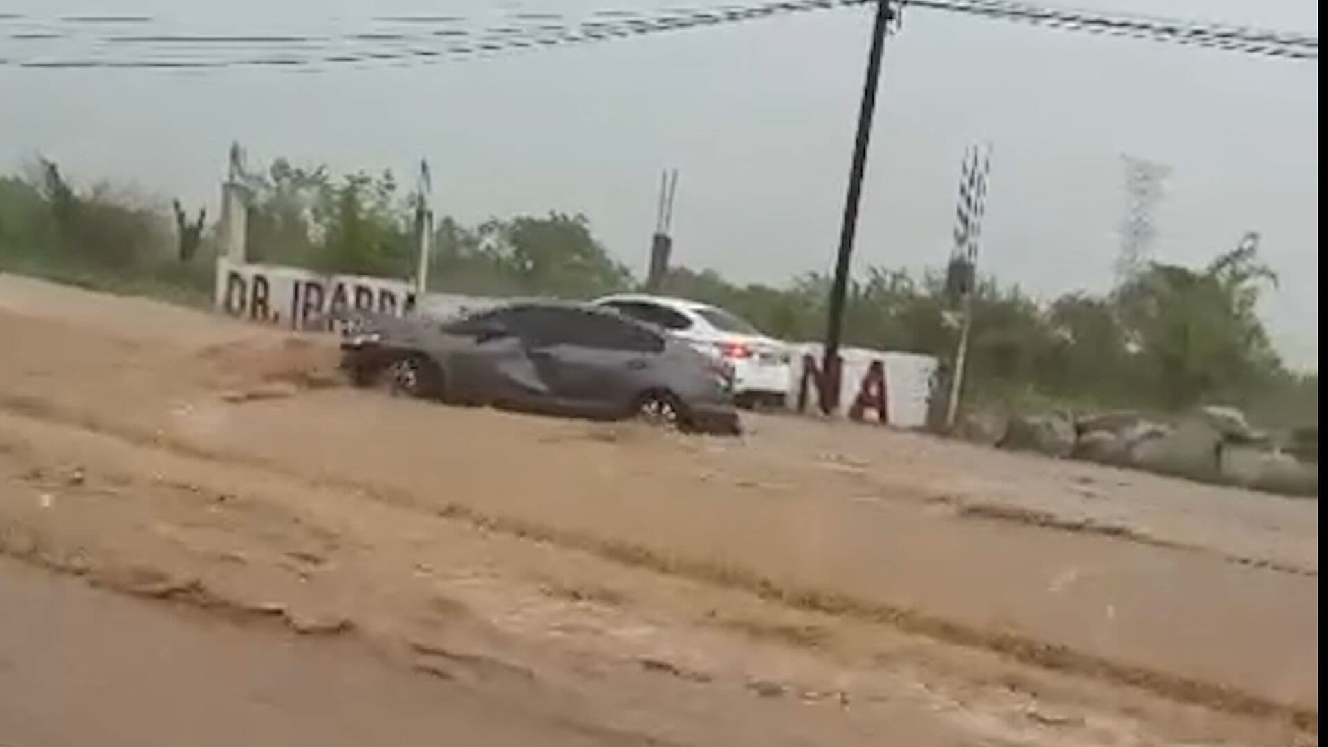 Lluvias Causan Crecidas de Arroyos en Cabo San Lucas