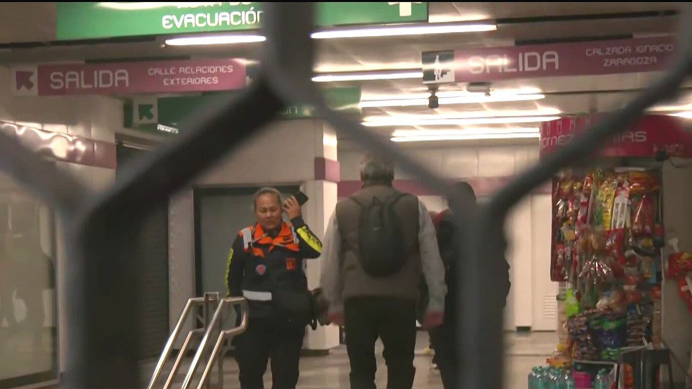 Desalojo en Línea 1 del Metro CDMX por Presencia de Humo en Estación Gómez Farías