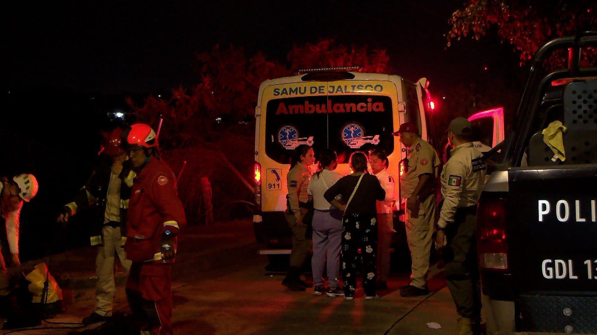 Hombre Cae a Barranca de Guadalajara; No Quería que lo Anexaran