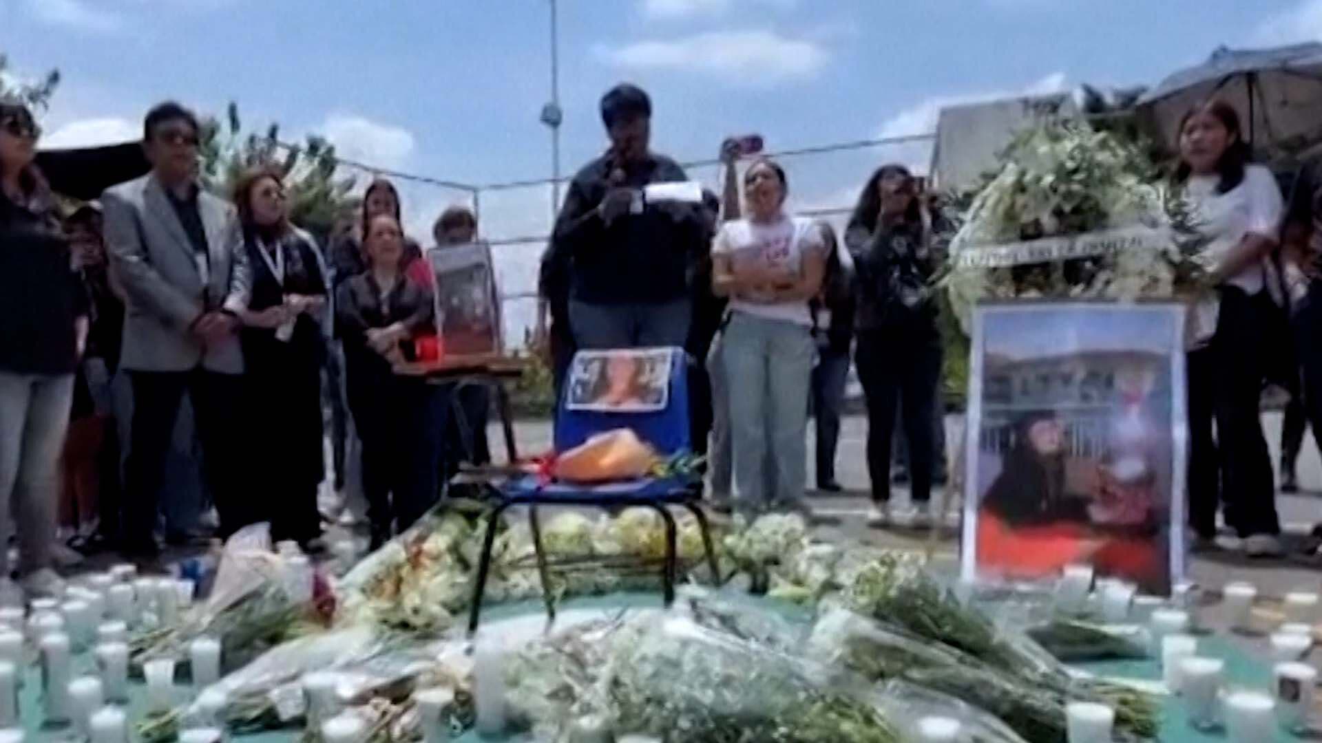 Estudiantes mexicanos realizan homenaje a Claudia Tacoronte