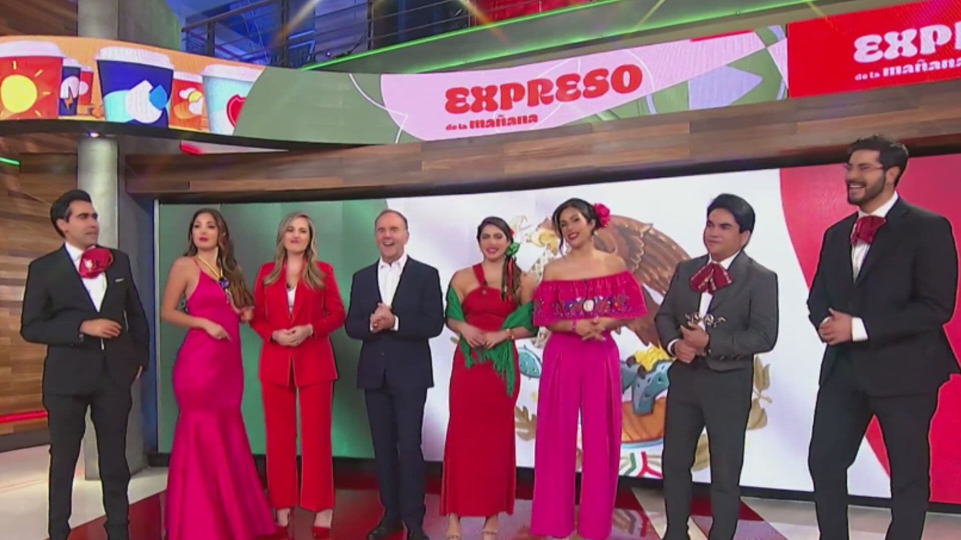 Expreso de la Mañana: Incendio Consume Bodega en Iztapalapa