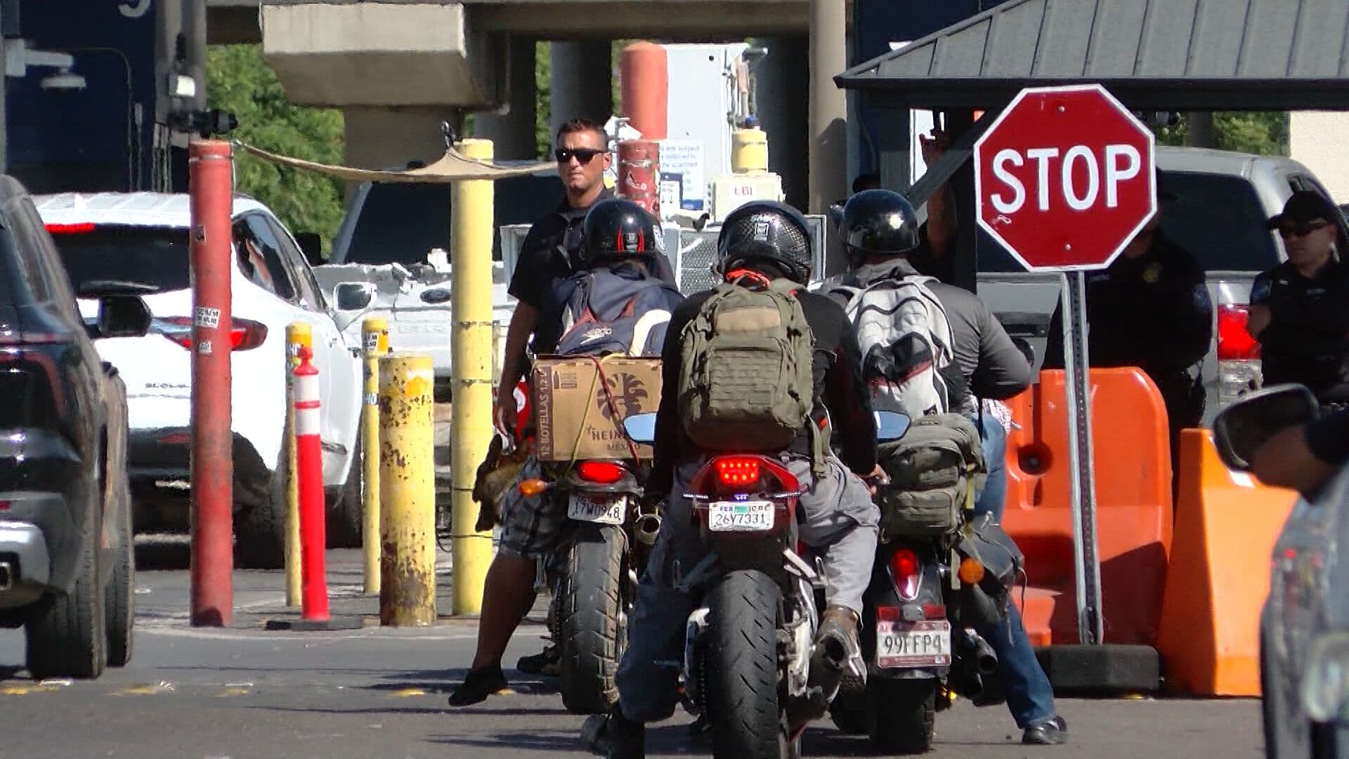 Garita de Otay Mesa Mantiene Flujo Ordenado para Cruce de Motociclistas en Tijuana