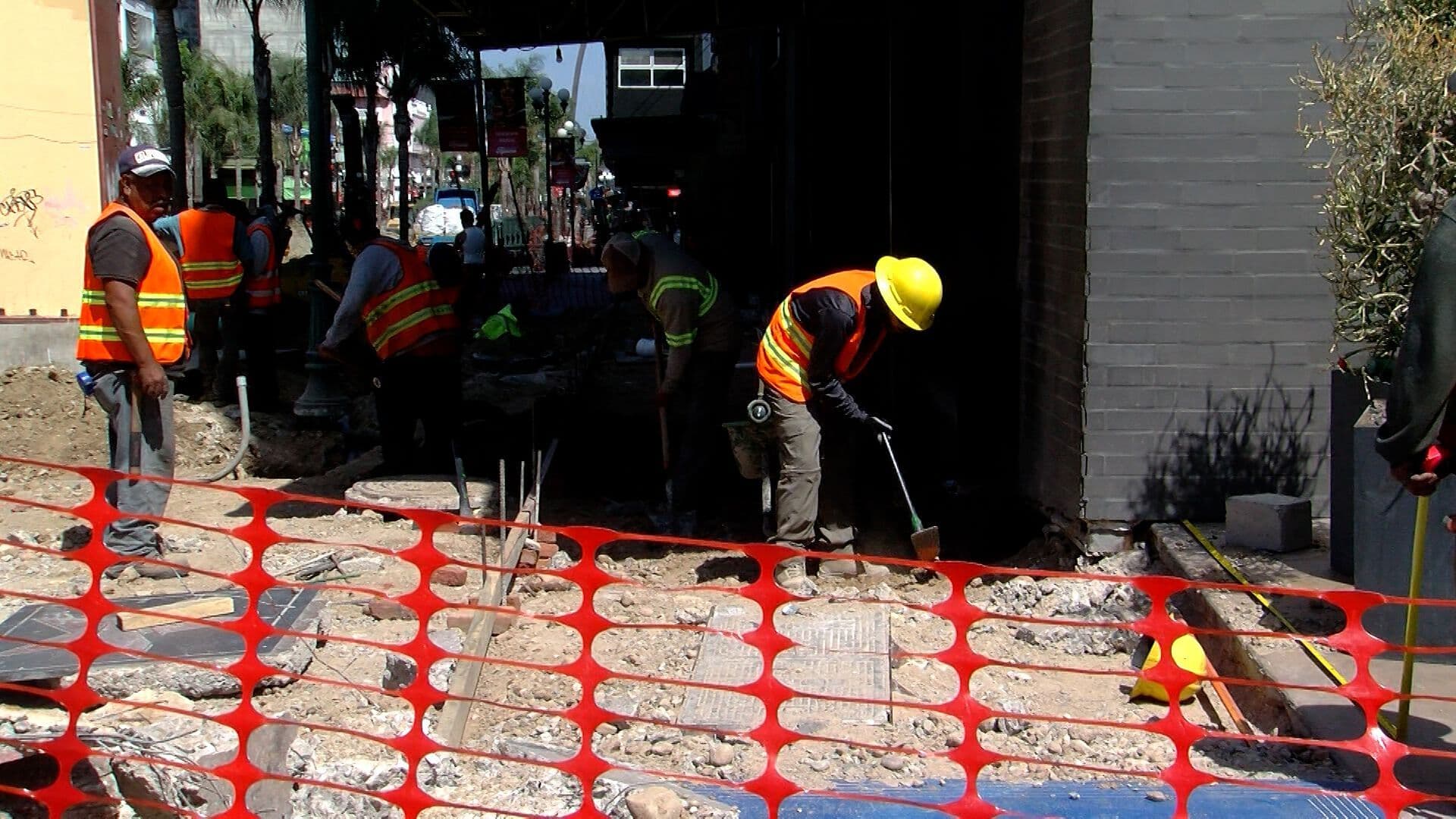 Caen las Ventas de Comercios por Obras en la Avenida Revolución en Tijuana