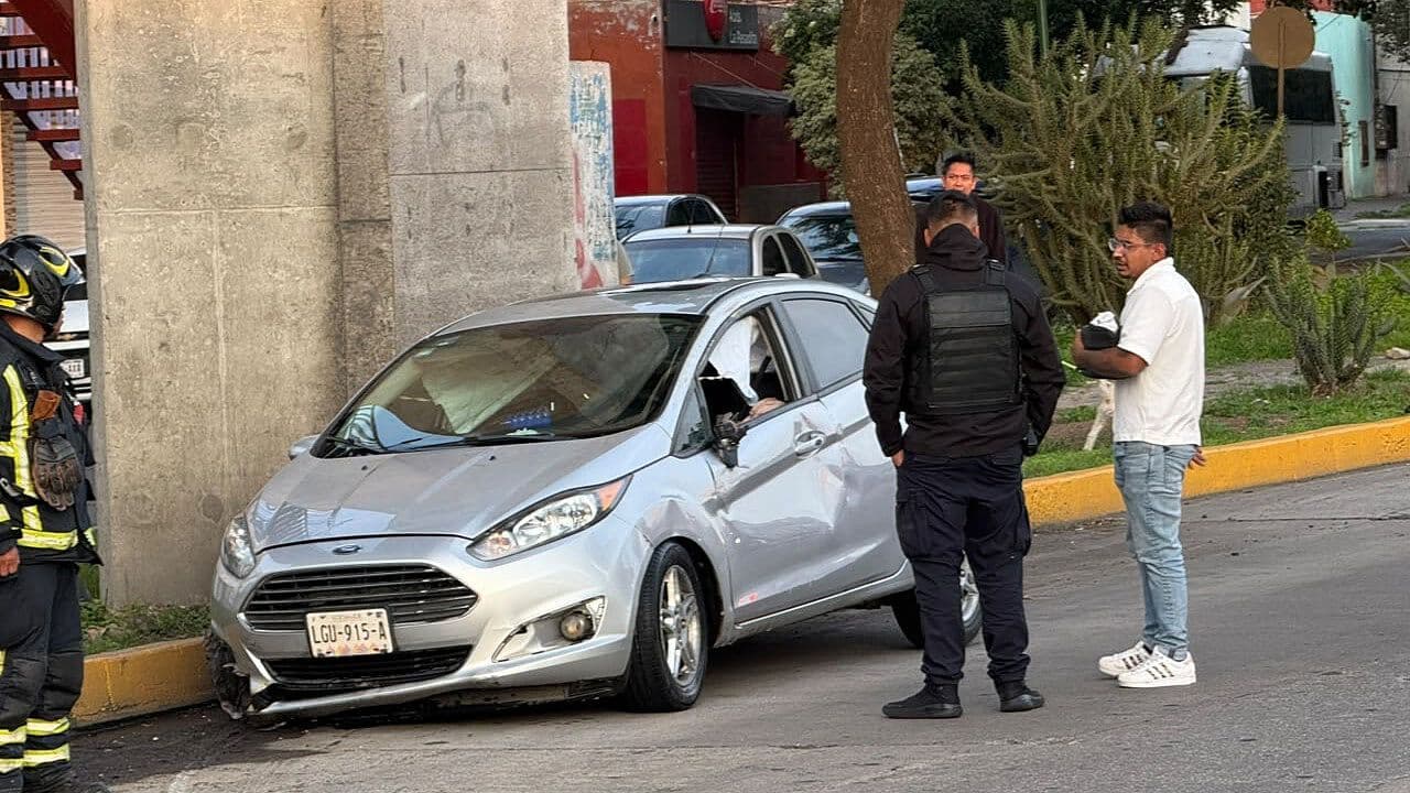 Accidente en Circuito Interior Afecta Circulación hacia el AICM