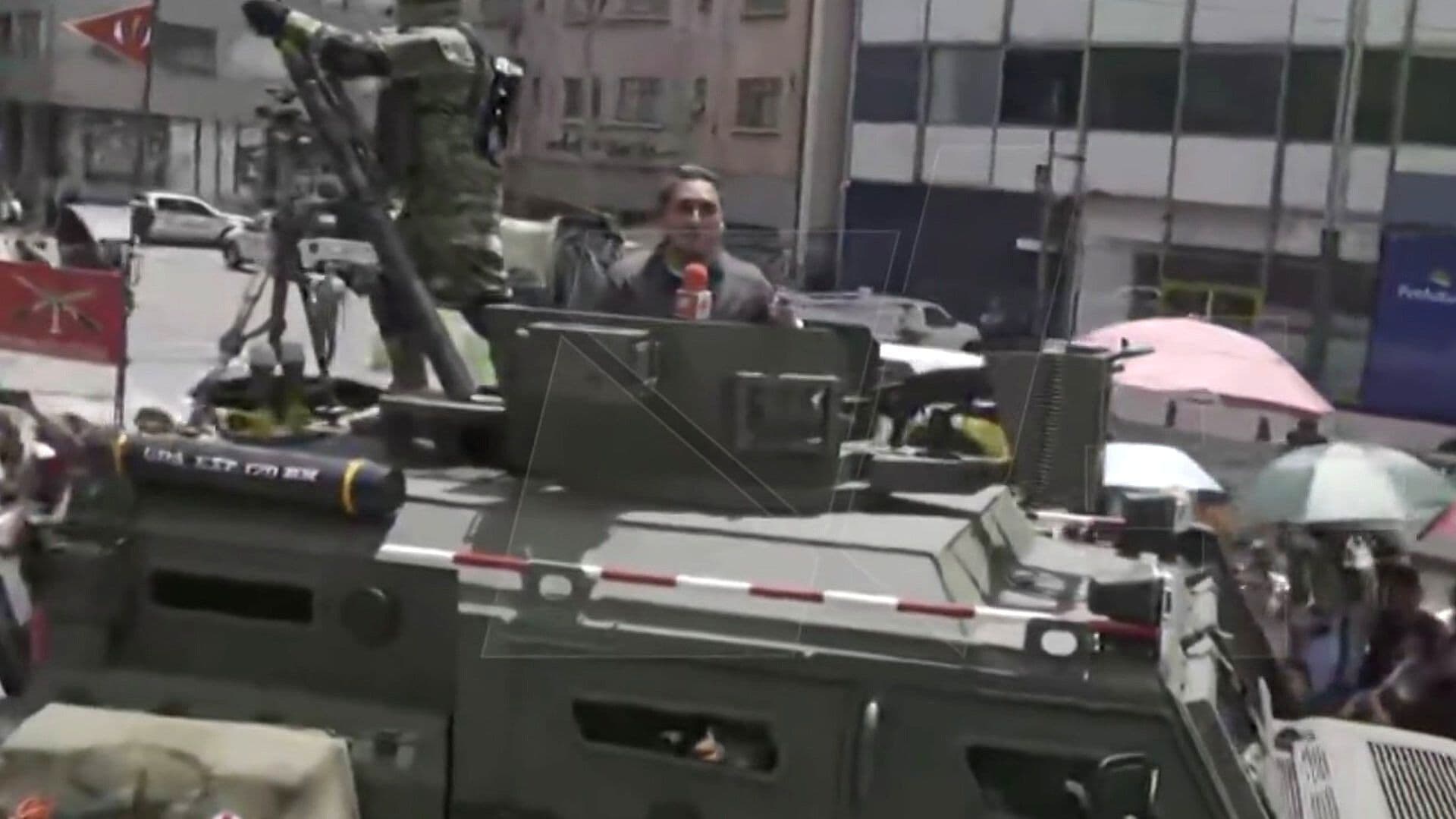 Cámaras de N+ Captan Cómo se Vive el Desfile Militar Desde una Unidad Ocelot