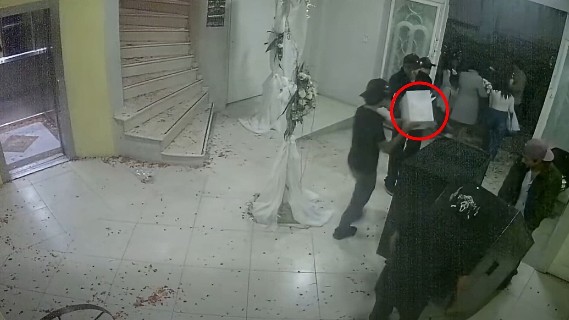 Video Momento Presunto Robo Caja Regalo Fiesta Familia Acatzingo Puebla