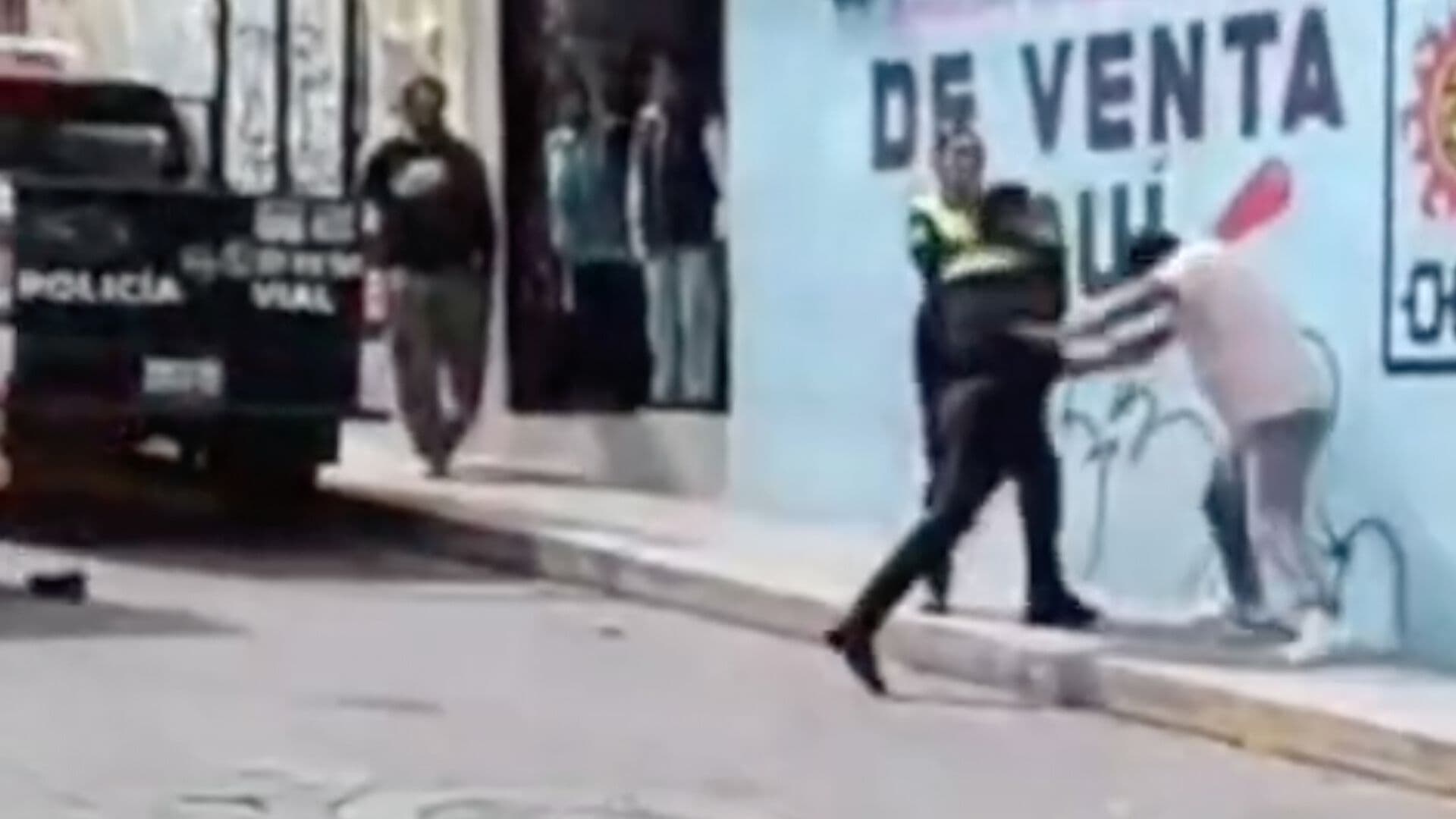 Video Pelea Riña Policía Municipal Conductor Mototaxi San Pablo del Monte Tlaxcala
