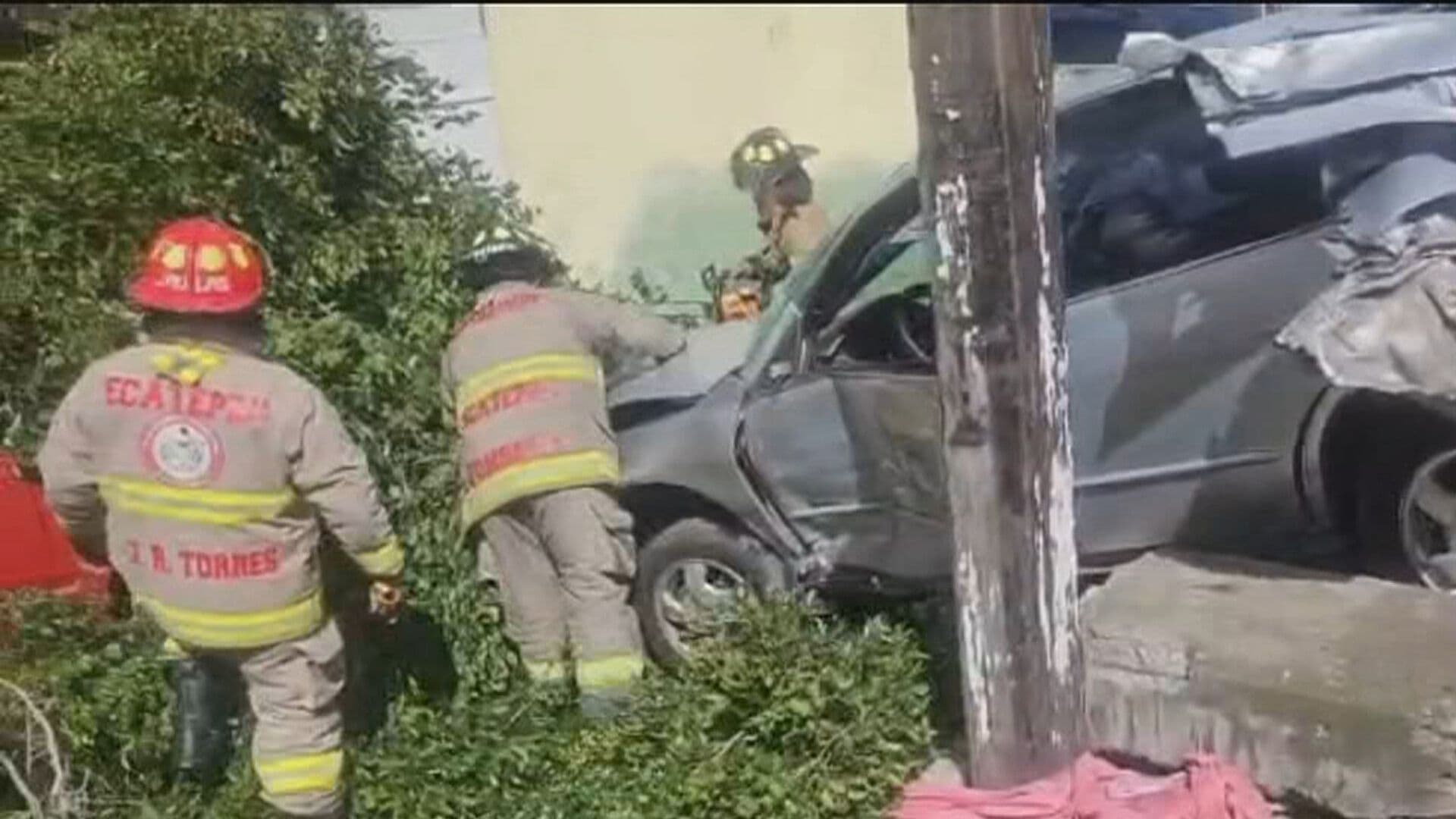 Locomotora Embiste a Automóvil en Las Vegas Xalostoc, Ecatepec