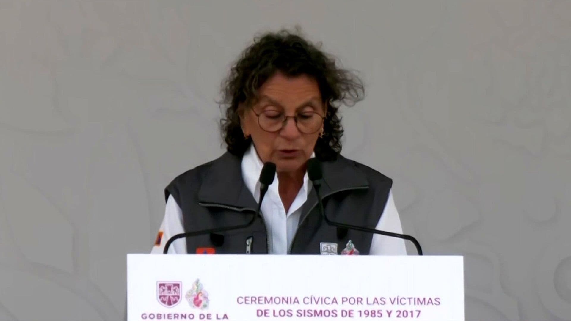 “La Unidad Surgió de los Escombros”: Myriam Urzúa Recuerda a Víctimas de los Sismos