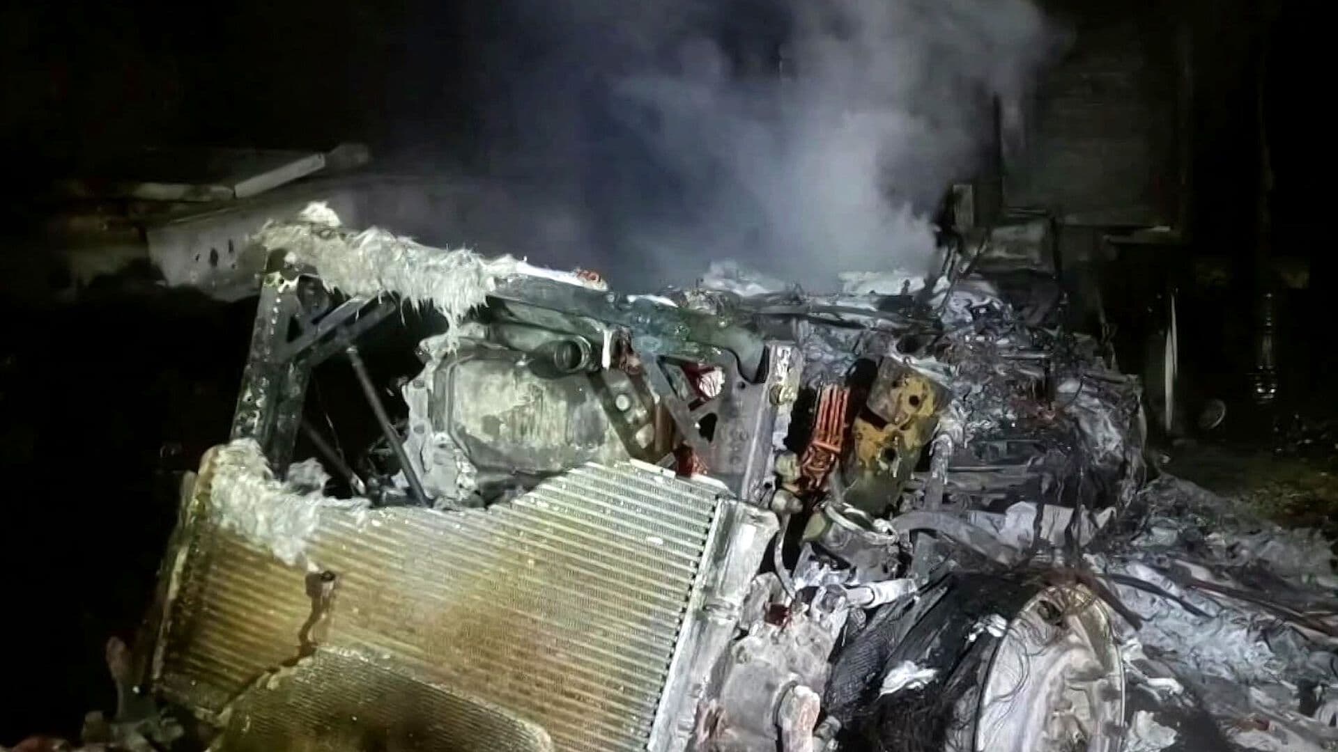 Incendio Consume Empresa sobre la Carretera Mérida-Cancún en Valladolid