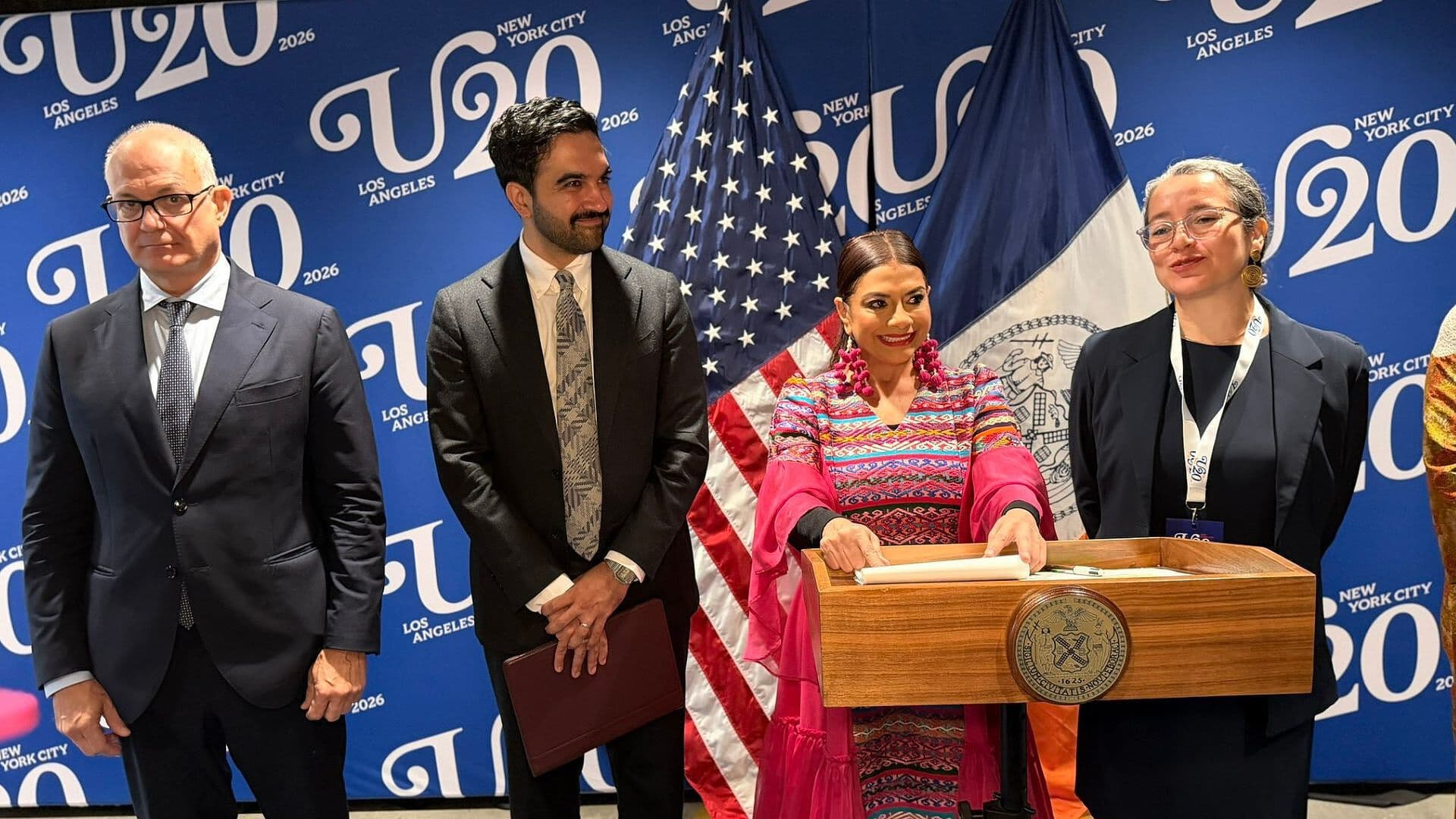 Clara Brugada Expone en Nueva York Plan de 200 Mil Acciones de Vivienda para CDMX