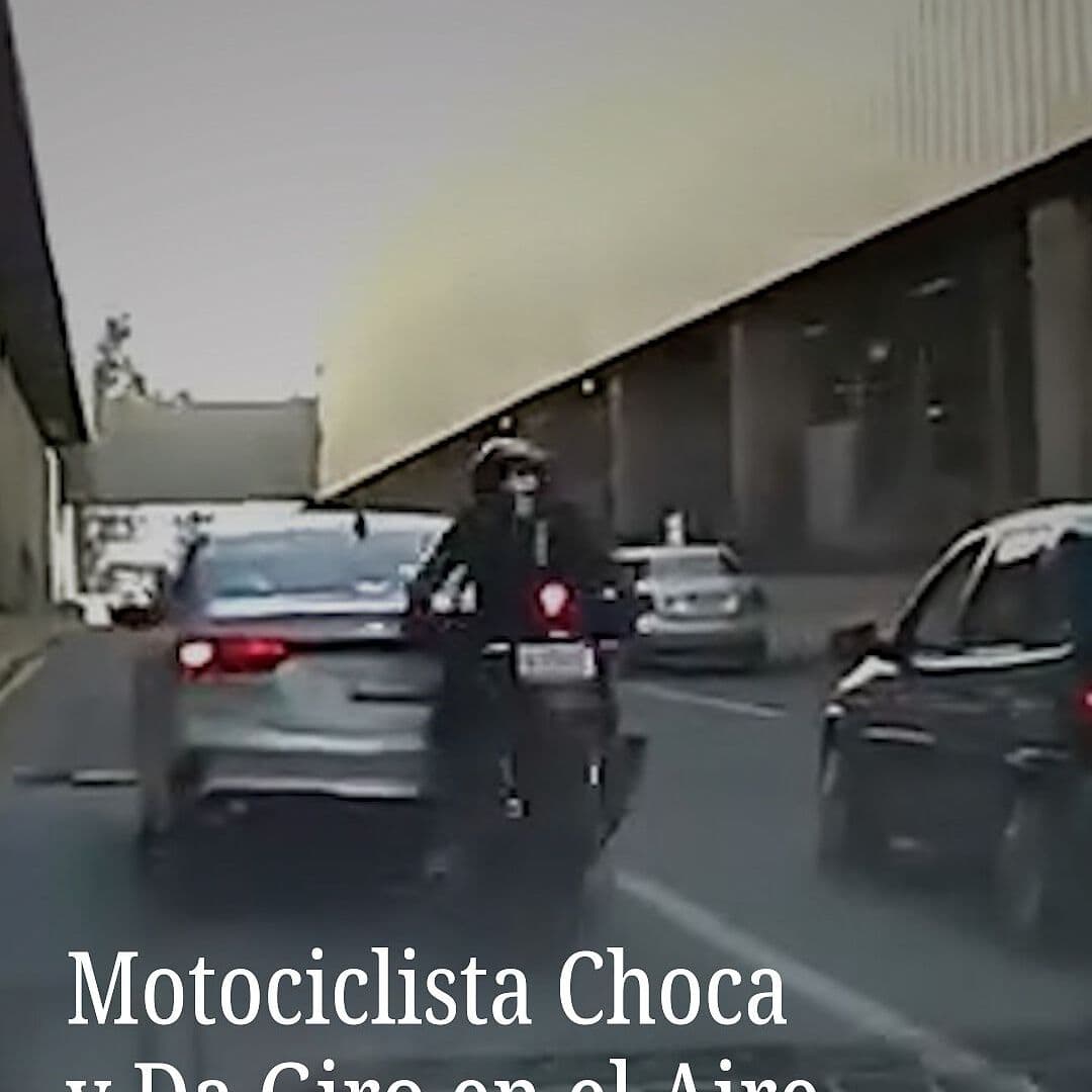 Motociclista Choca y Da Diro en el Aire