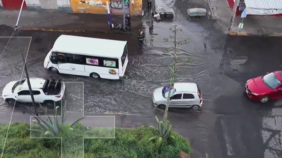 Inundación Afecta Vialidad en Colonia San Felipe de Jesús, CDMX