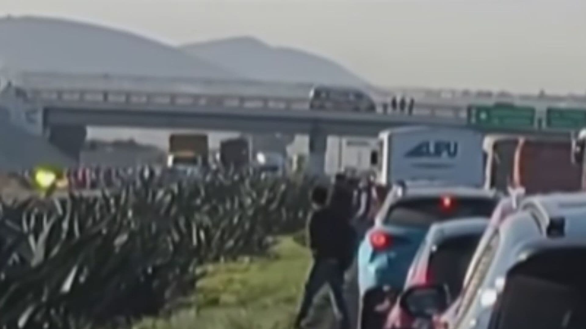 Reportan Bloqueo en la Carretera Pachuca-Ciudad Sahagún