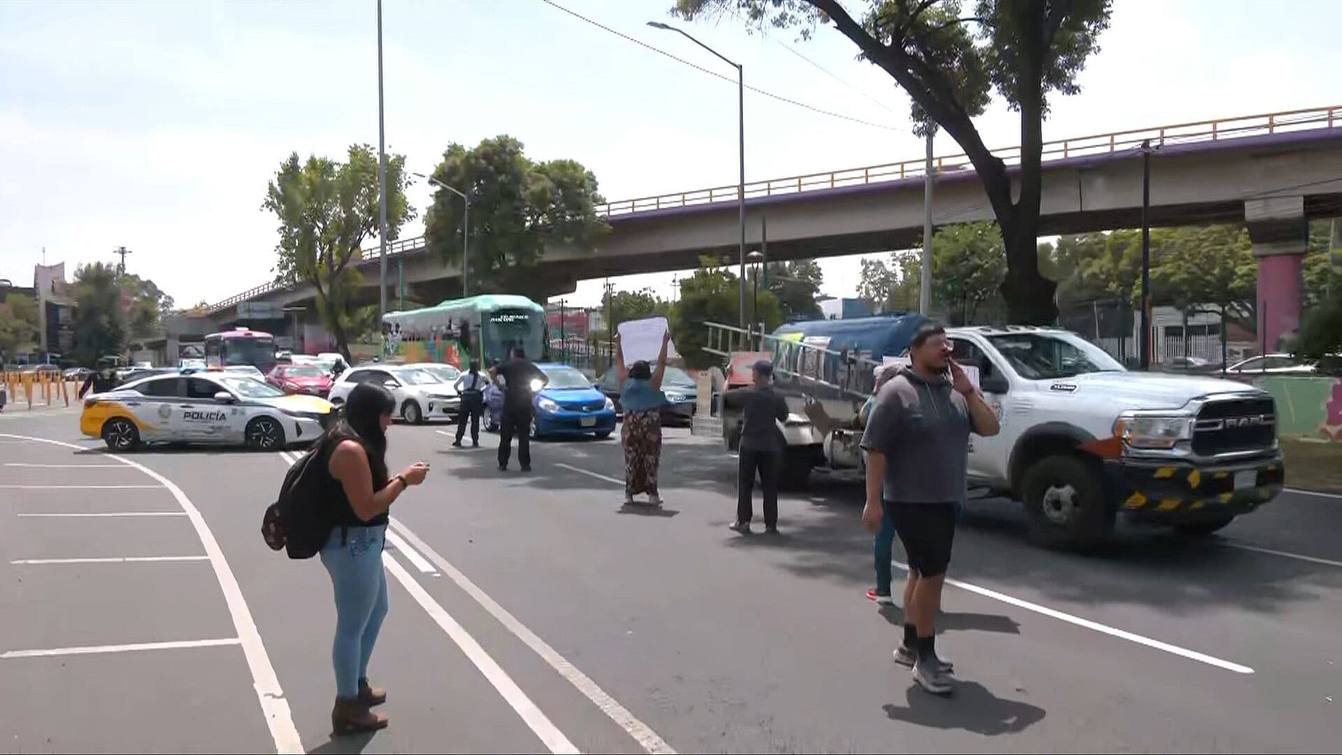 Familiares de Iván ‘N’ Bloquean Calzada de Tlalpan; Esto se Sabe de su Detención en Quintana Roo