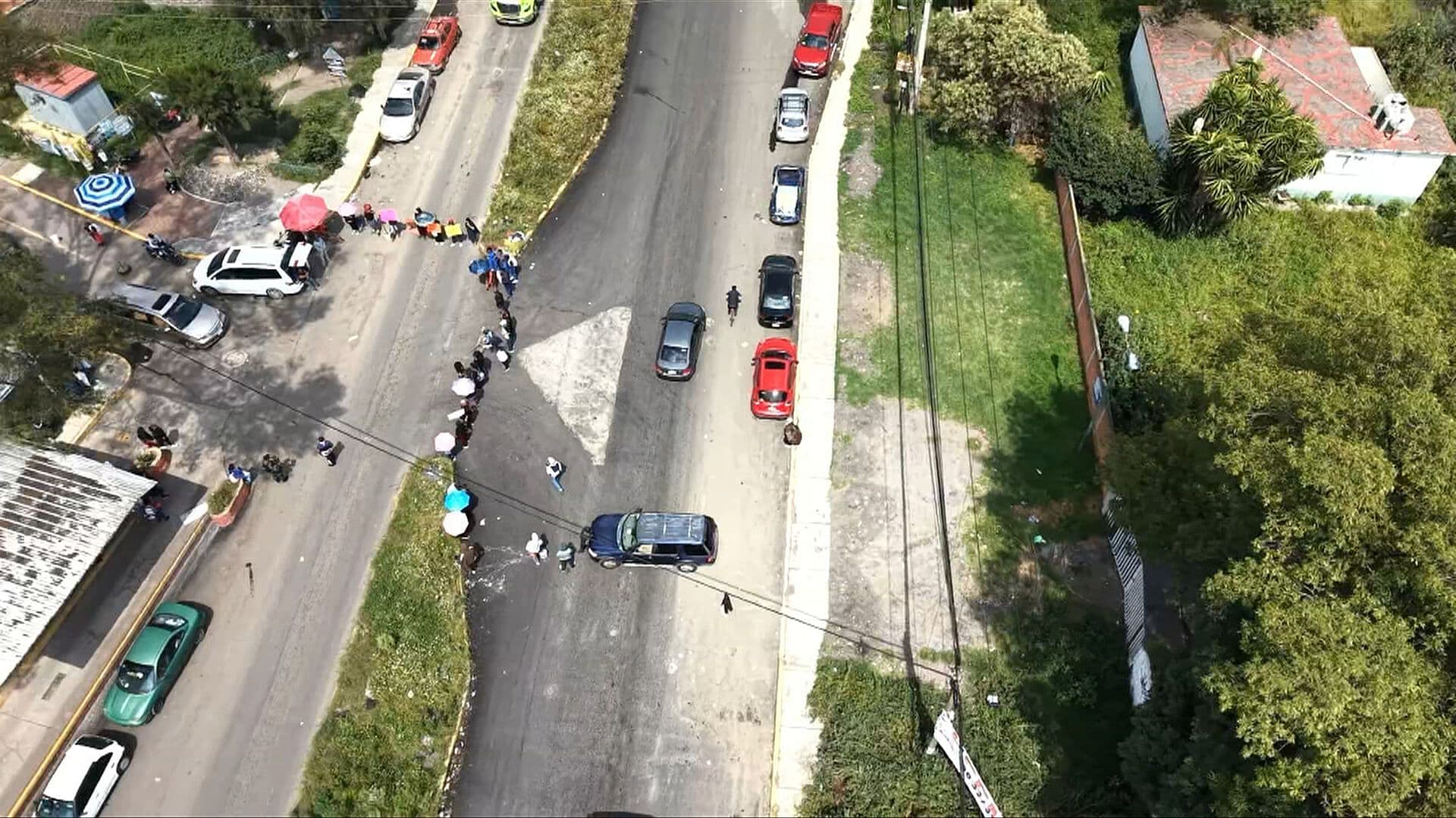 Pacientes de Hemodiálisis Bloquean la Carretera México-Puebla, Edomex