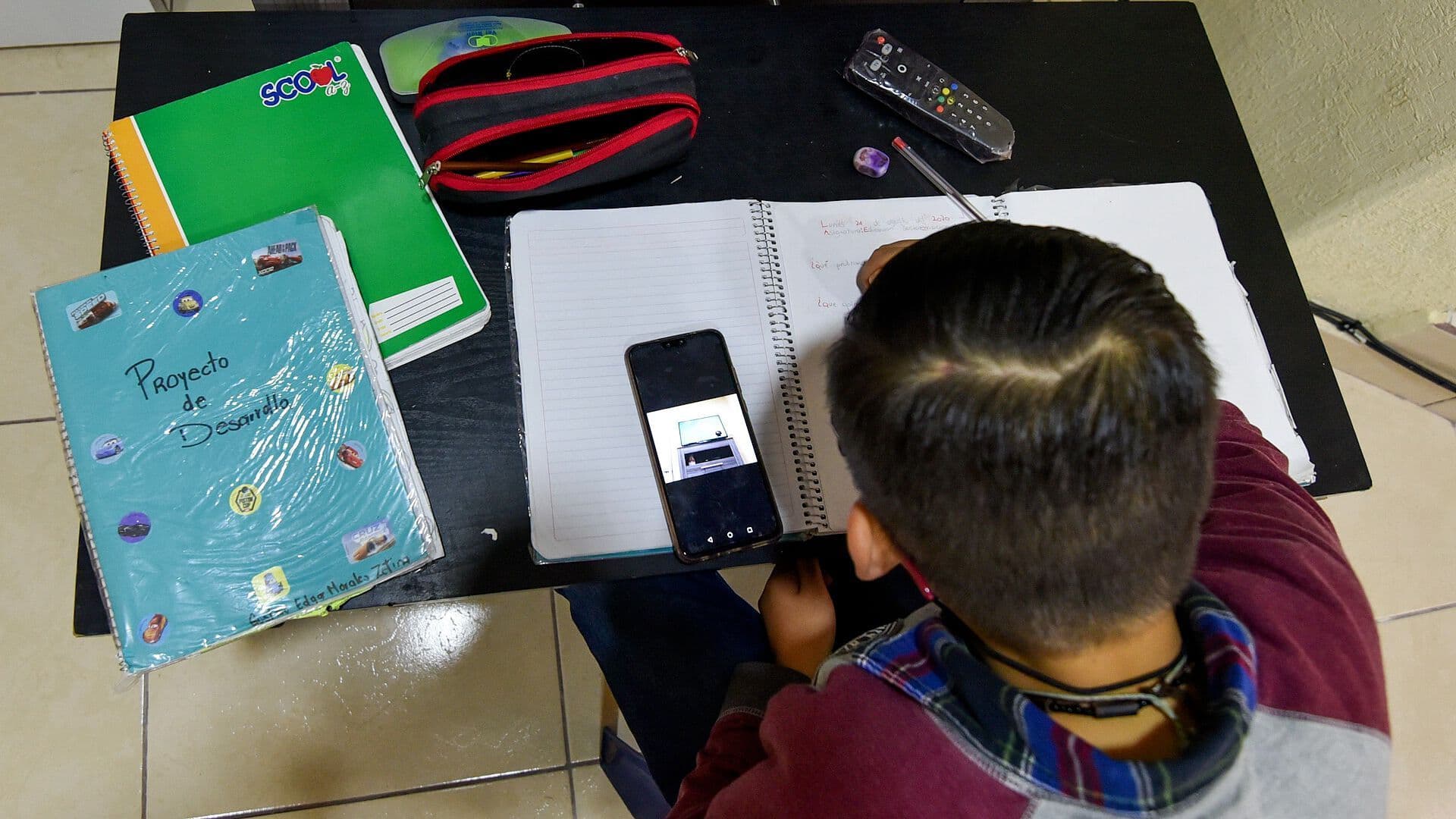 Celulares Prohibidos en Escuelas a Partir de Noviembre