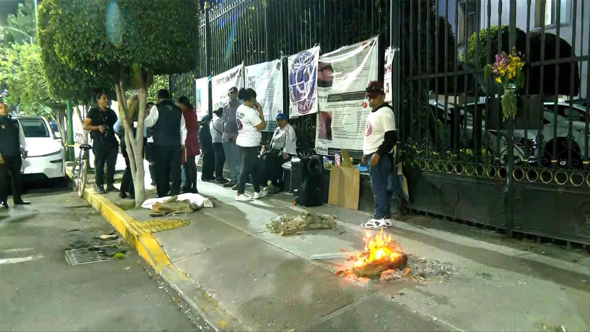 ‘Hemos Buscado en el Canal de la Muerte’: Madres Buscadoras Protestan en Segob