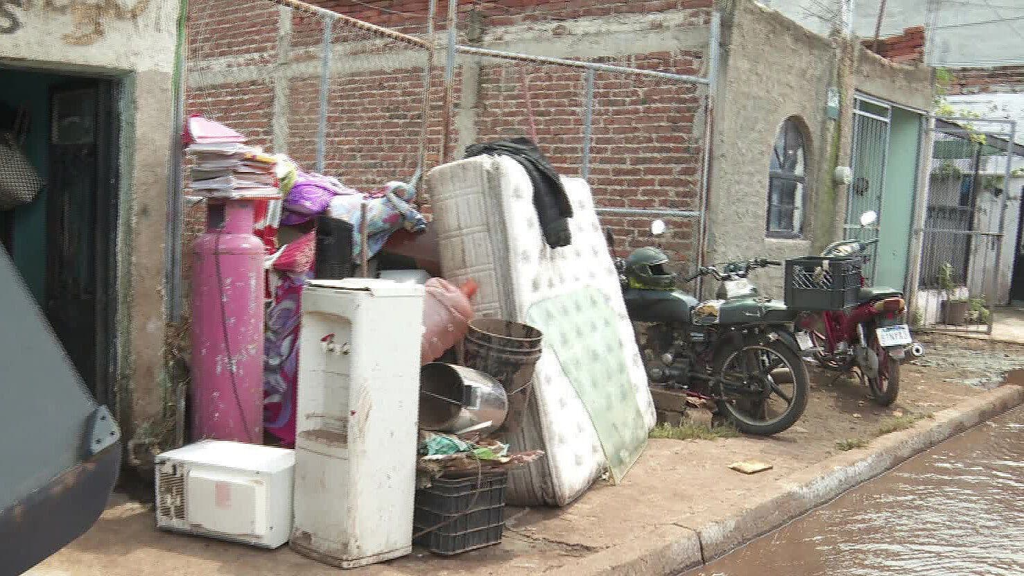Vecinos de Zapotlanejo, Jalisco, Enfrentan Pérdidas Tras Desbordamiento