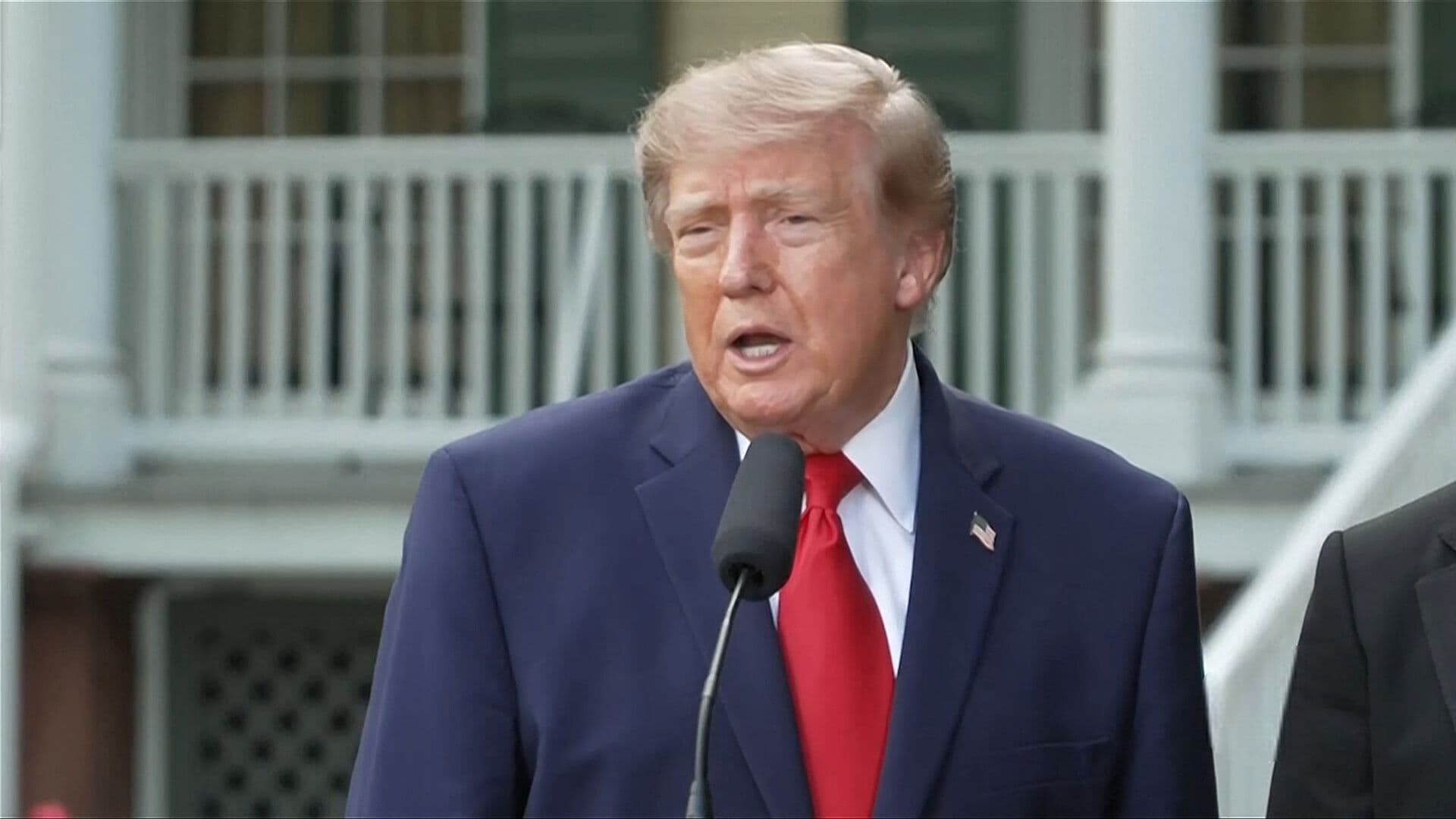 Cadenas de TV en EUA Anuncian Suspensión de Cobertura de Actividades de Trump