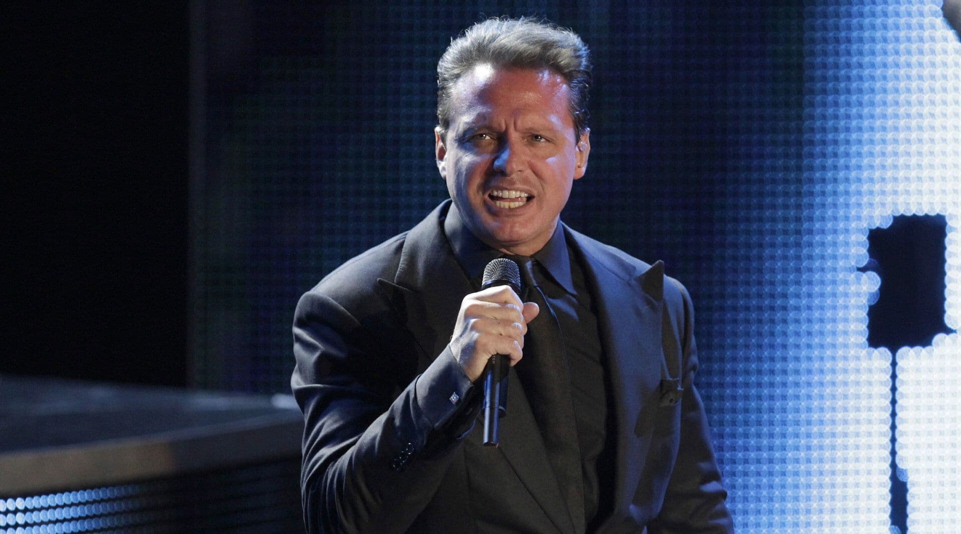 Luis Miguel Anuncia Gira para 2027
