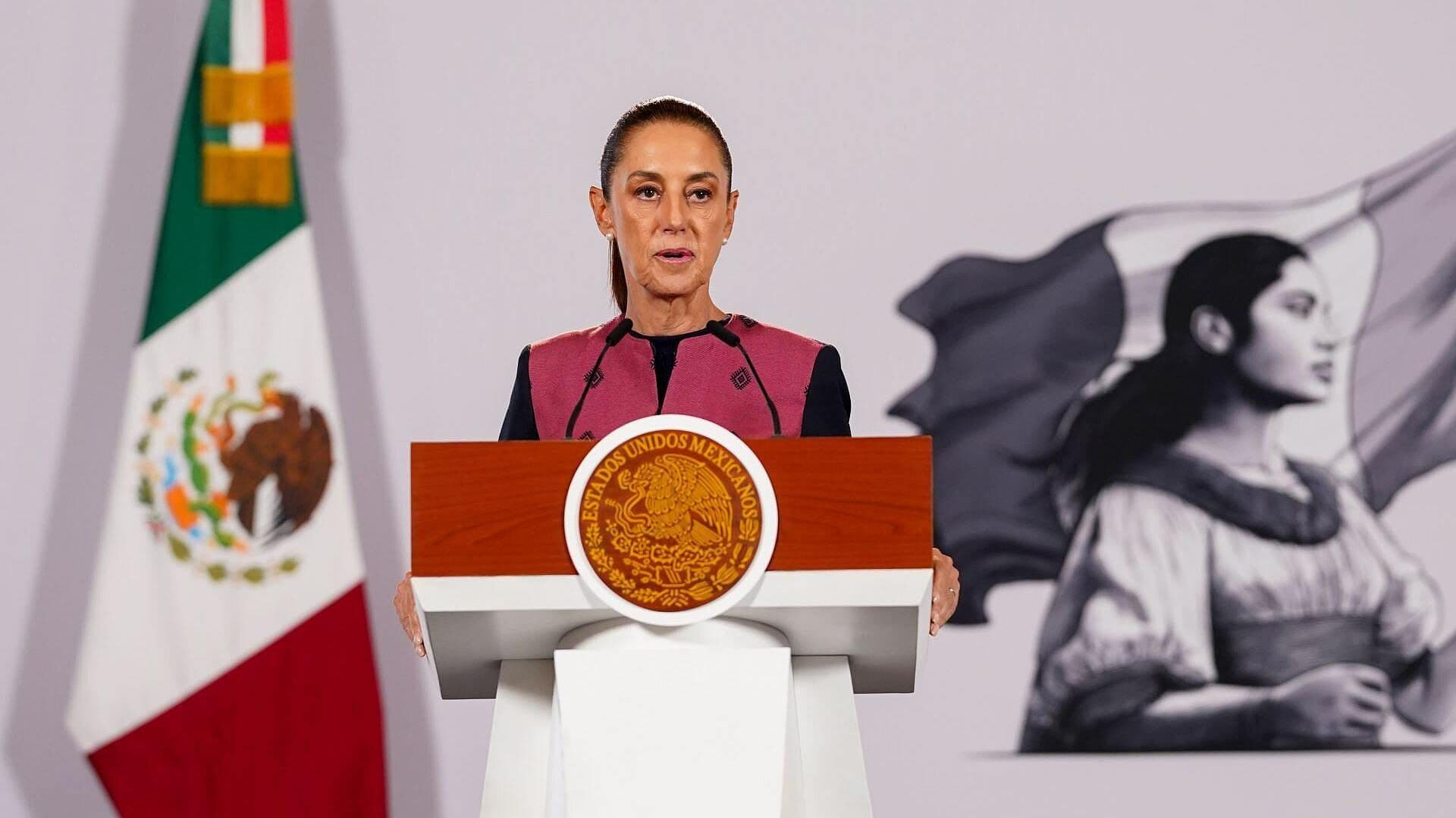 Sheinbaum Pide Estar Atentos a Avisos de Protección Civil por Trayectoria del Huracán Polo
