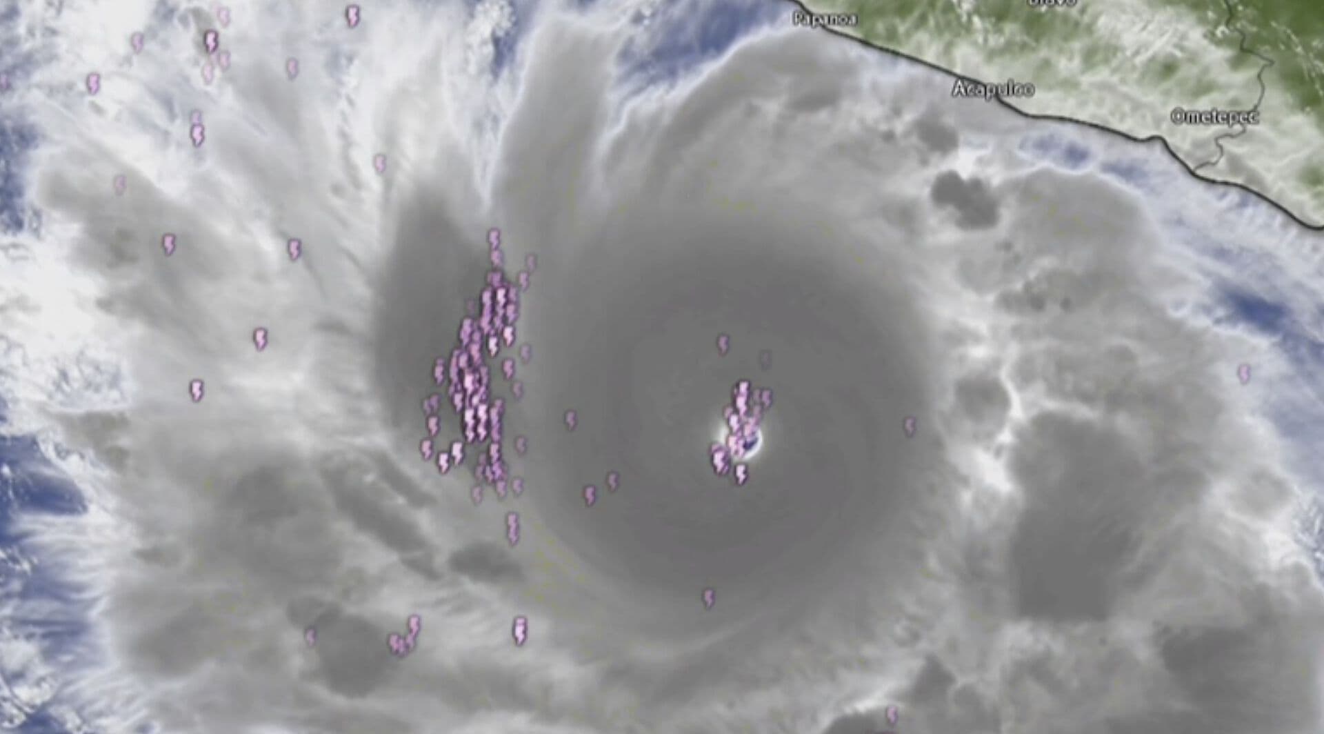 Imagen Satelital del Huracán Polo Muestra su Avance con Fuerza