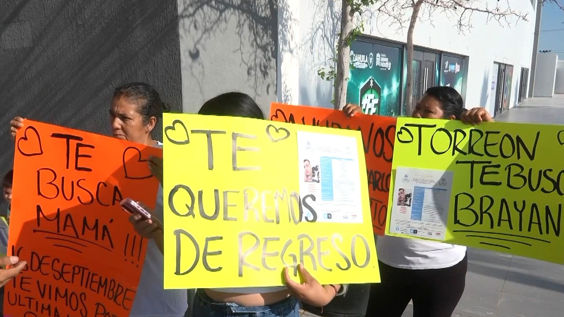 Familiares se Manifiestan tras Presunta Desaparición de Joven en Torreón, Coahuila