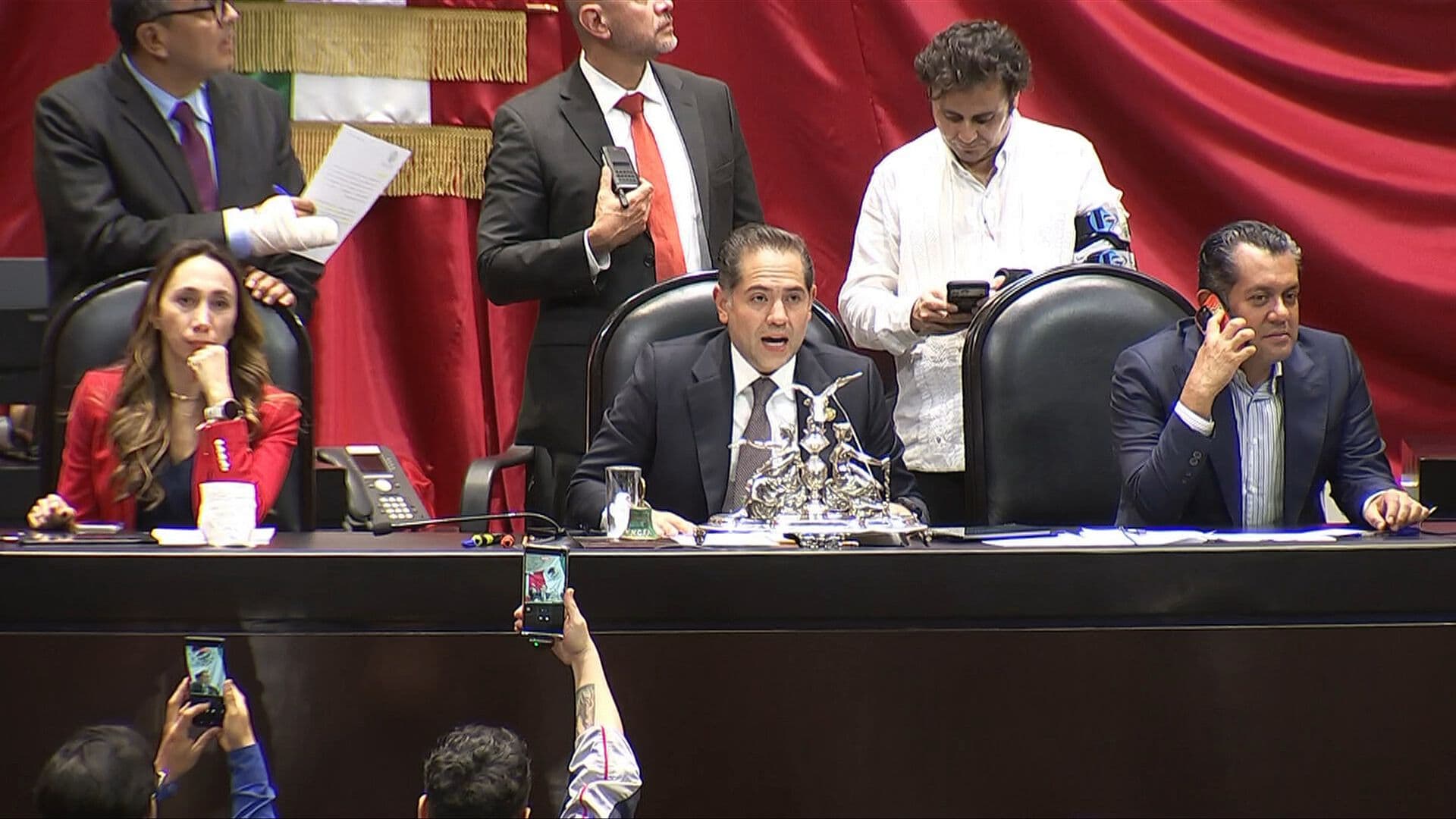 Diputados Aprueban Reforma para Exigir Nacionalidad Única a Presidentes y Gobernadores